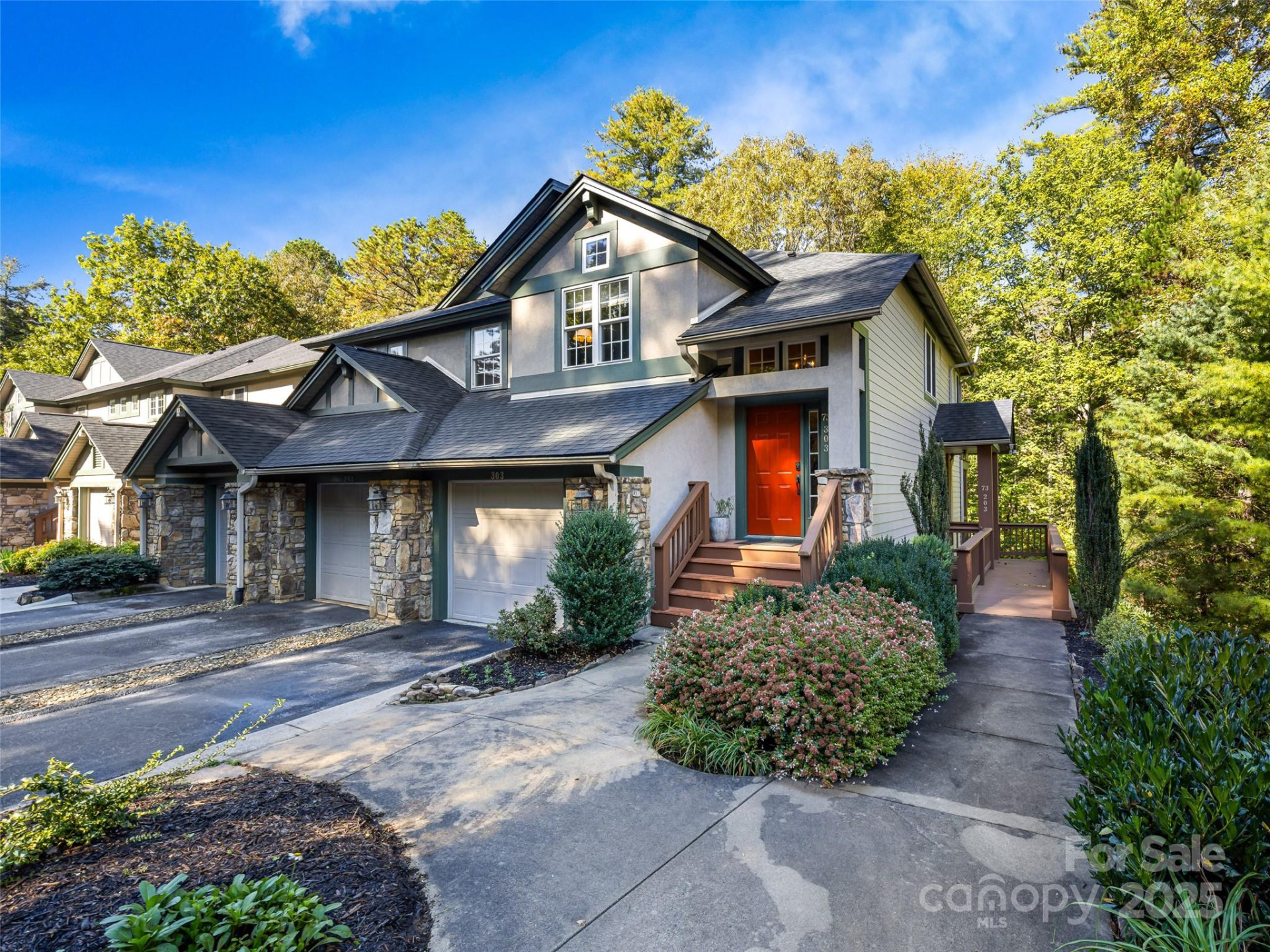 73 Ridgetop Circle #303