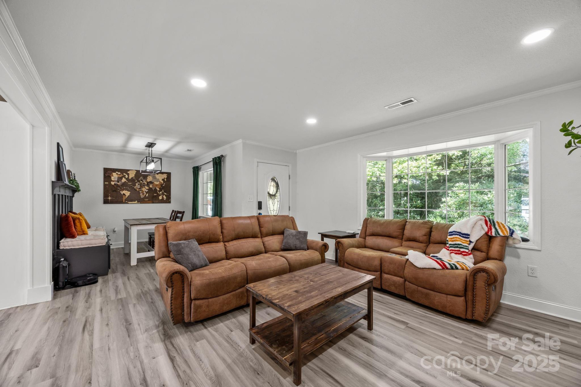 1225 Gilbert Street - Photo 11