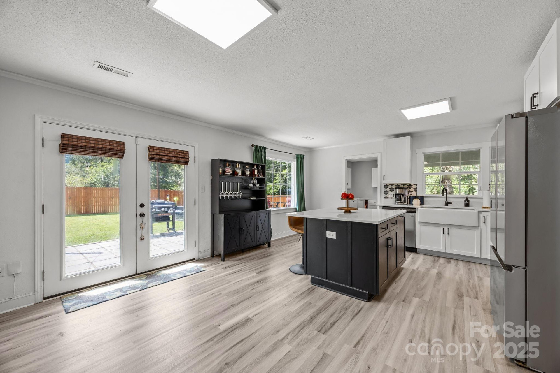 1225 Gilbert Street - Photo 14