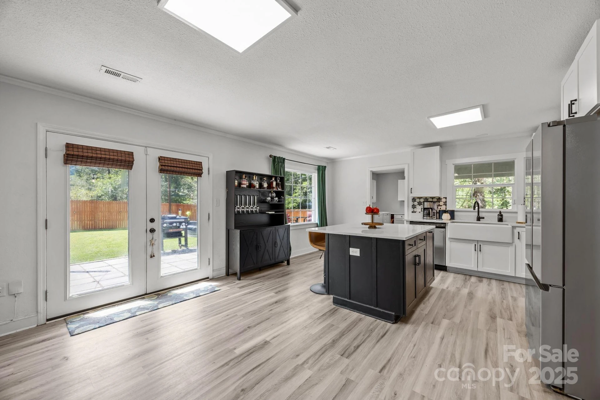 1225 Gilbert Street - Photo 14