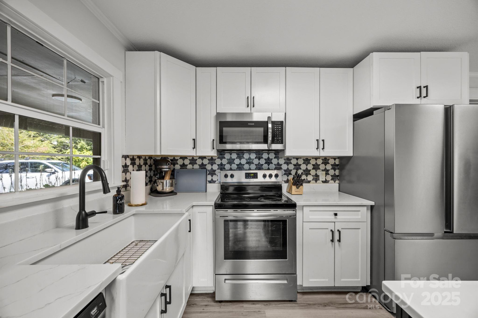 1225 Gilbert Street - Photo 17