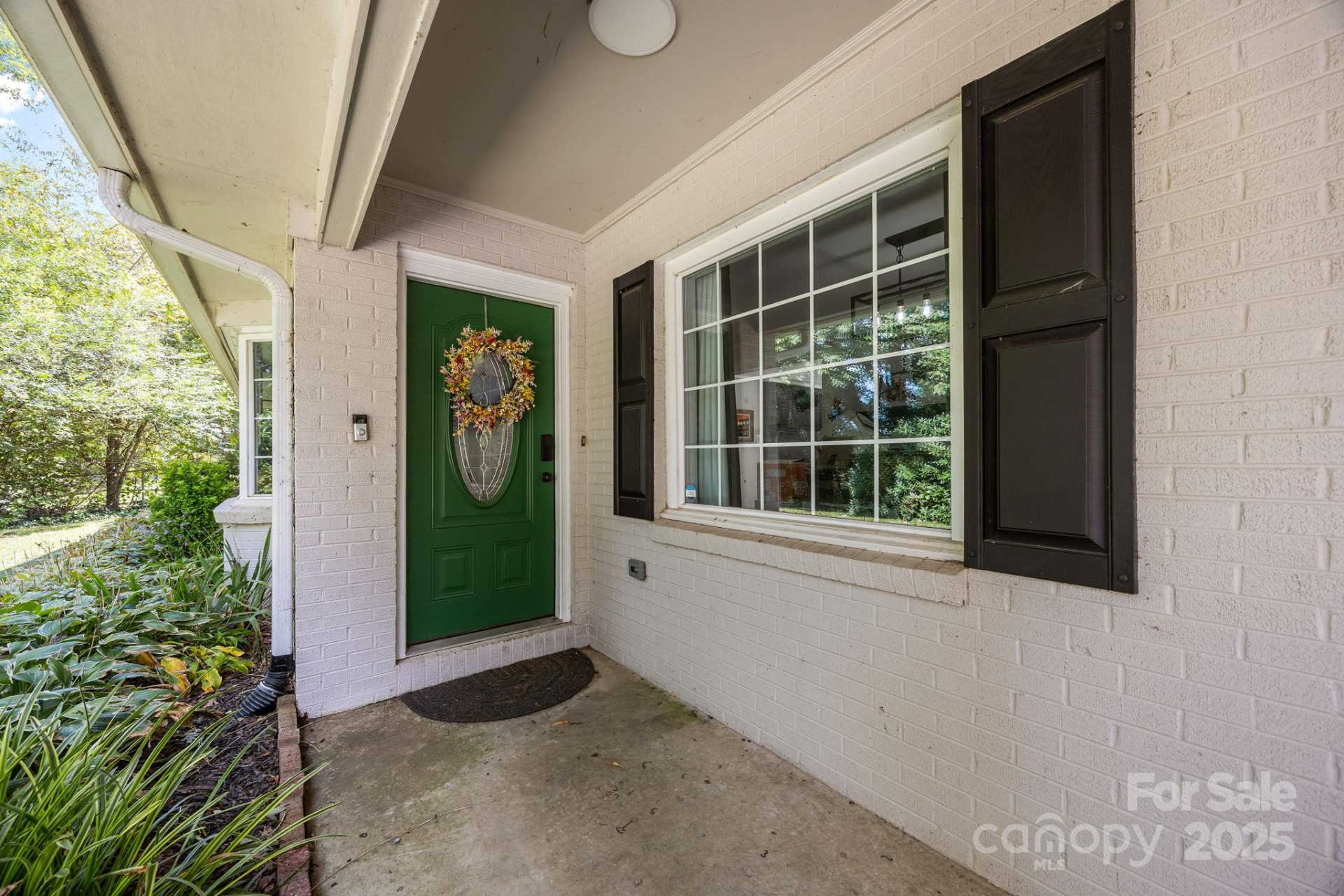 1225 Gilbert Street - Photo 6