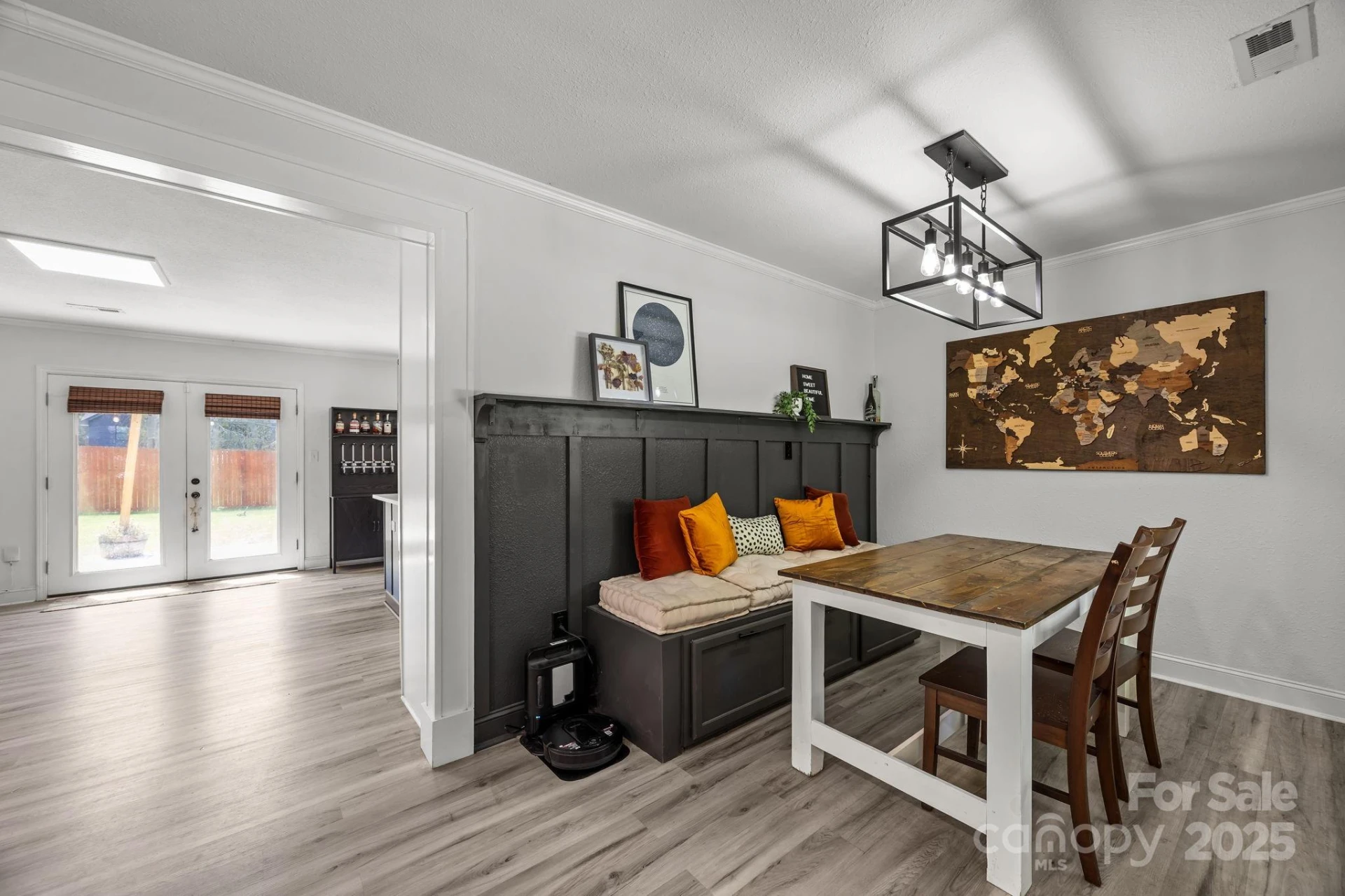 1225 Gilbert Street - Photo 8