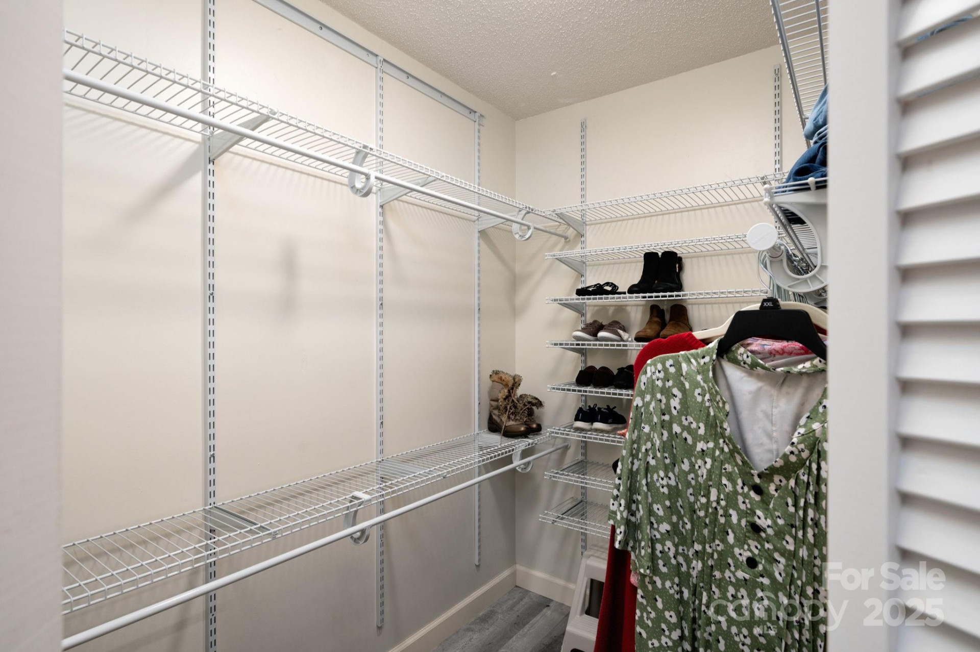 37 New Cross North None - Photo 12