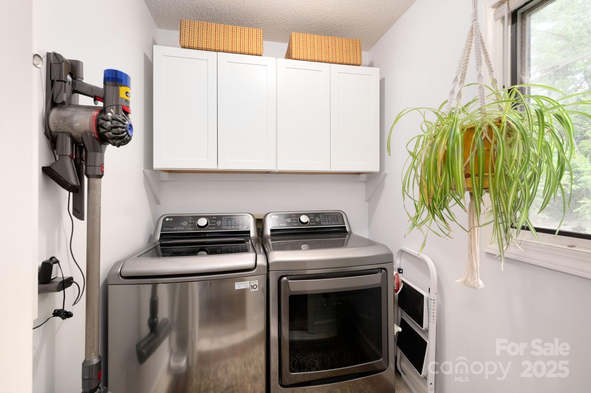 37 New Cross North None - Photo 15