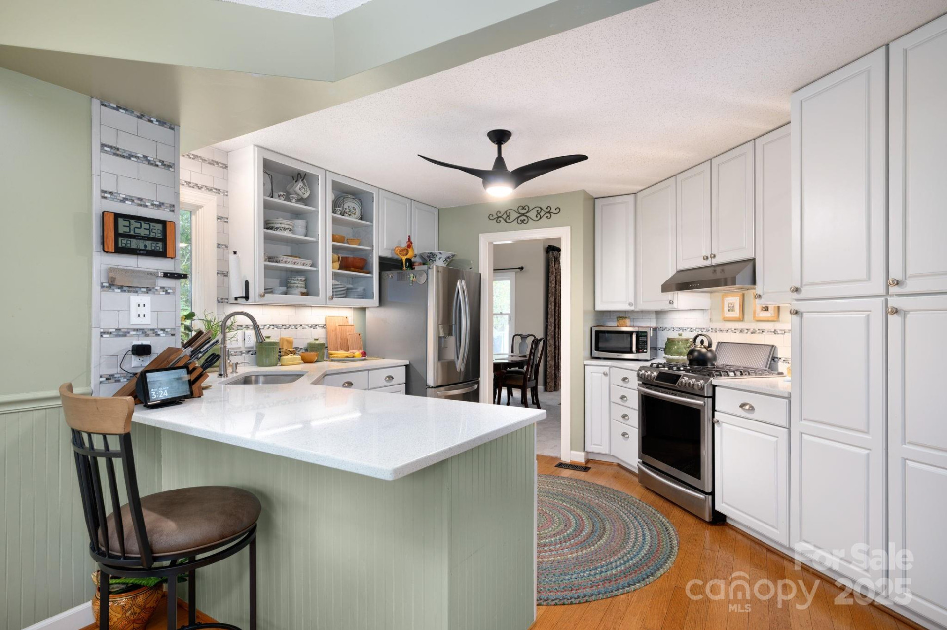 37 New Cross North None - Photo 3