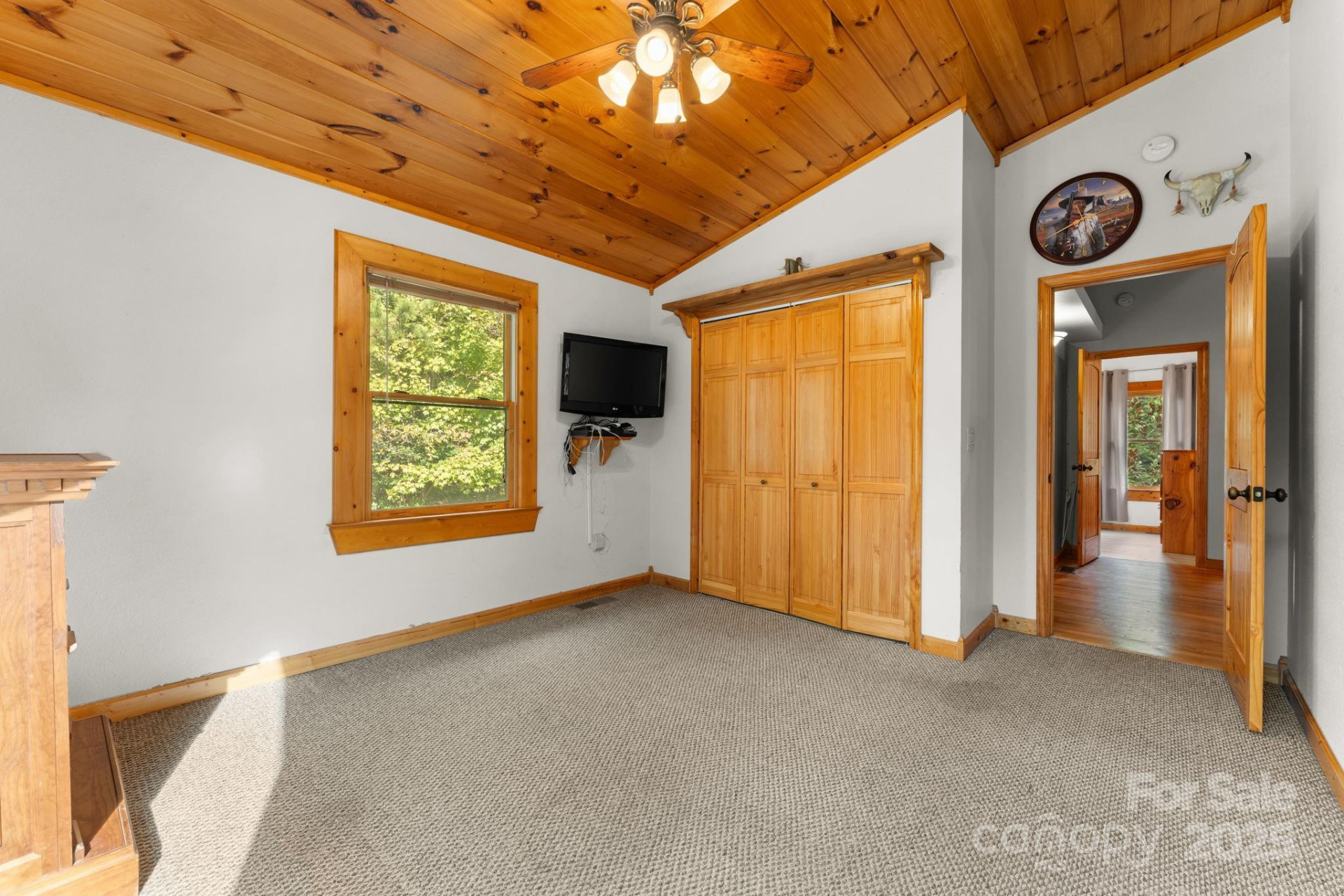 80 Slow Lane - Photo 36