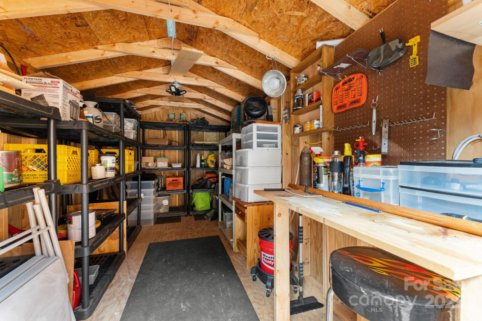 80 Slow Lane - Photo 40