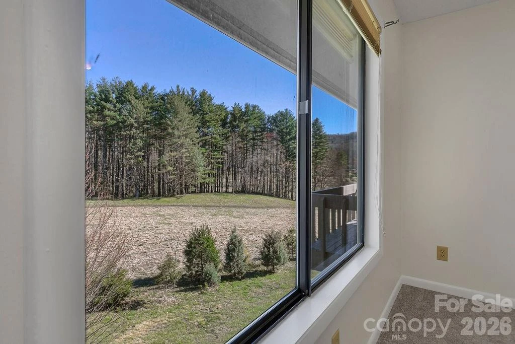 157 Glen Cannon Point #3 - Photo 29