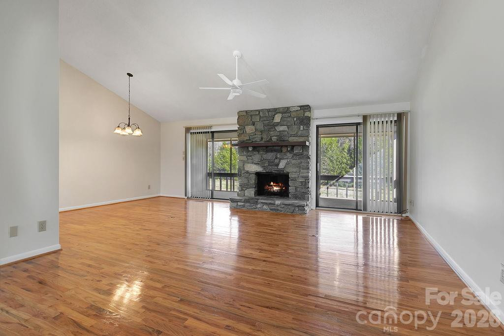 157 Glen Cannon Point #3 - Photo 4