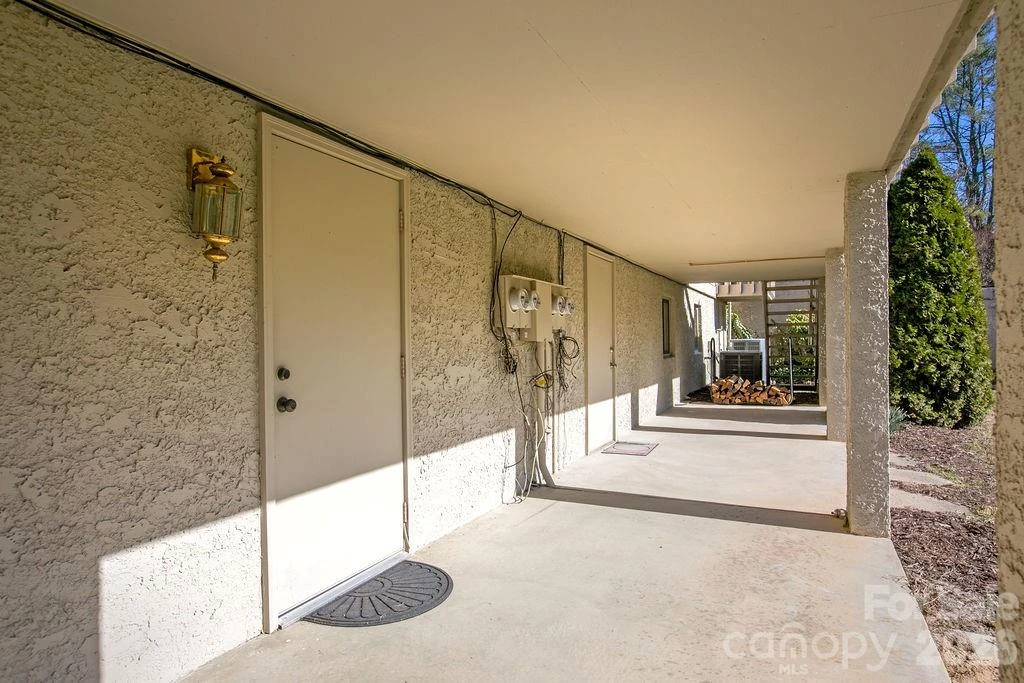 157 Glen Cannon Point #3 - Photo 38