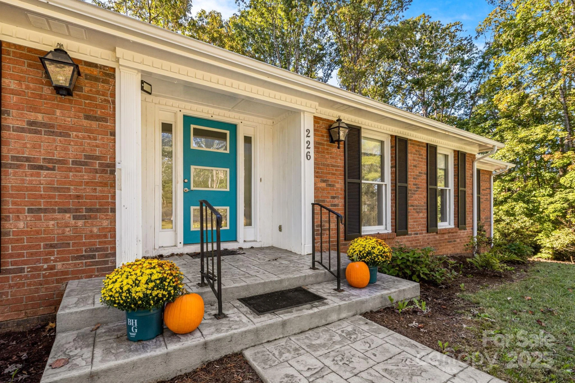 226 Wildflower Road - Photo 3