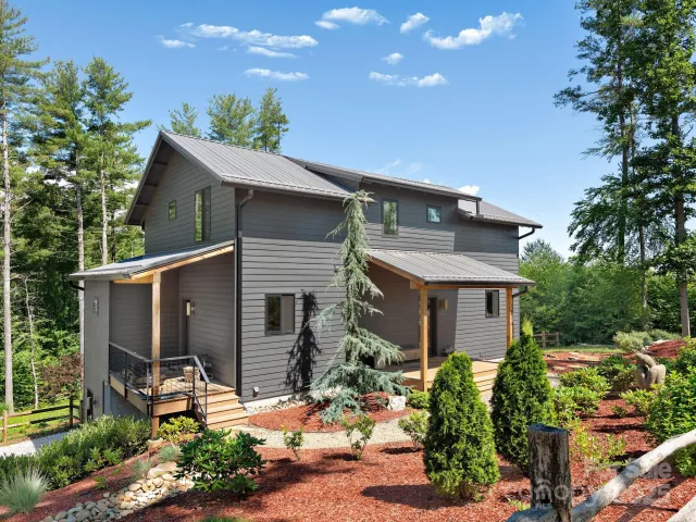 434 Creek Side Drive
