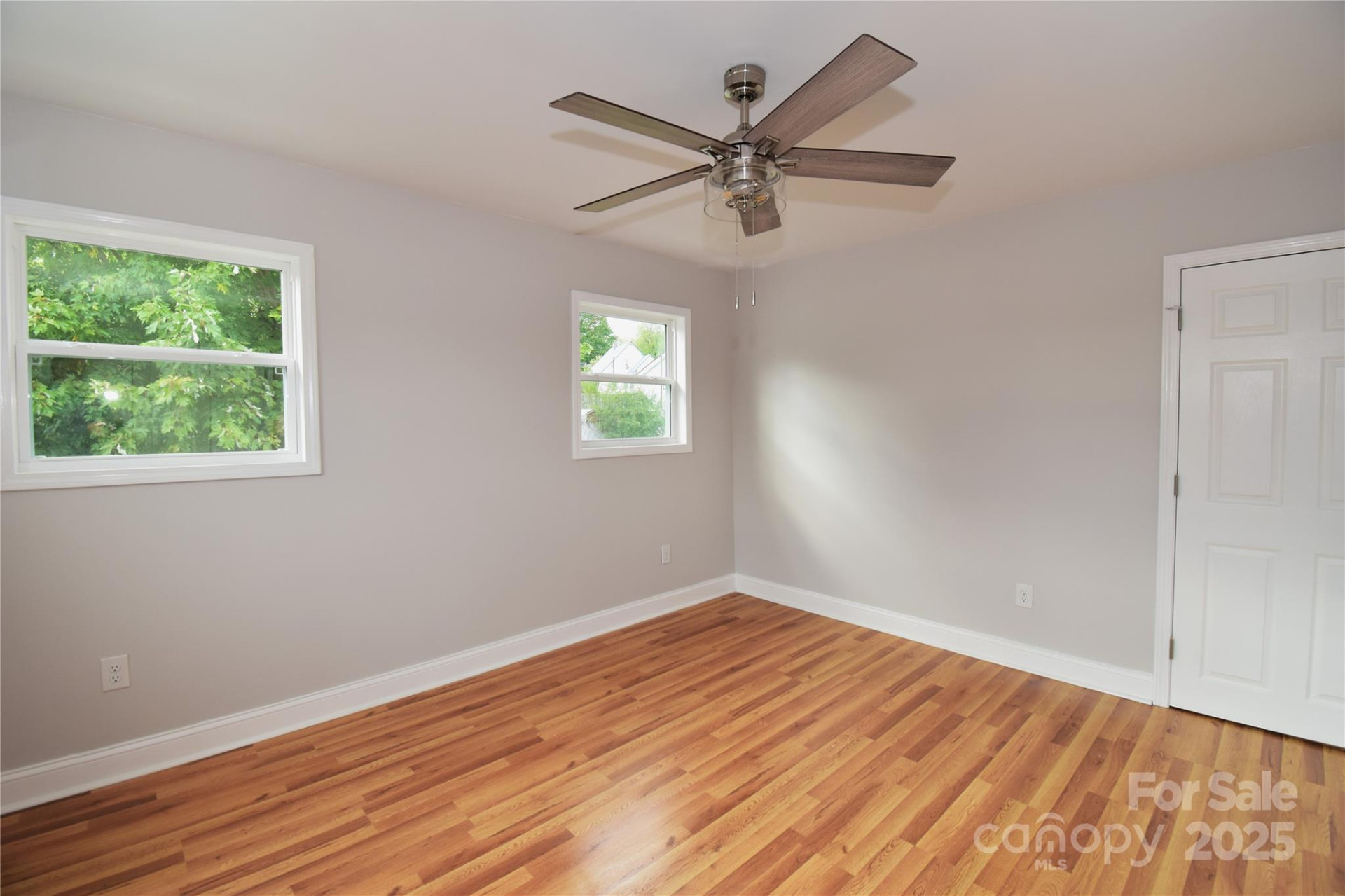 223 Main Street - Photo 17