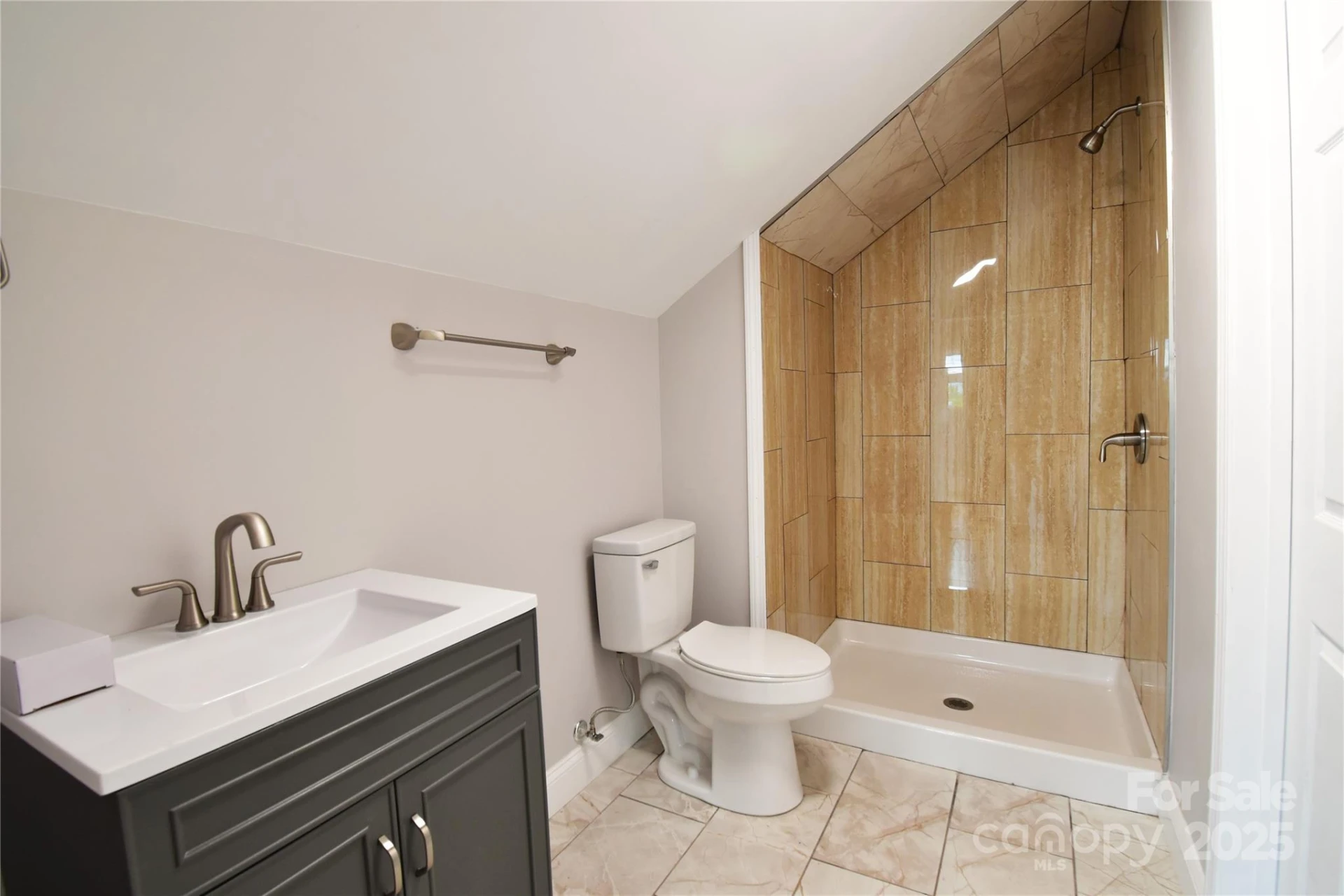 223 Main Street - Photo 18