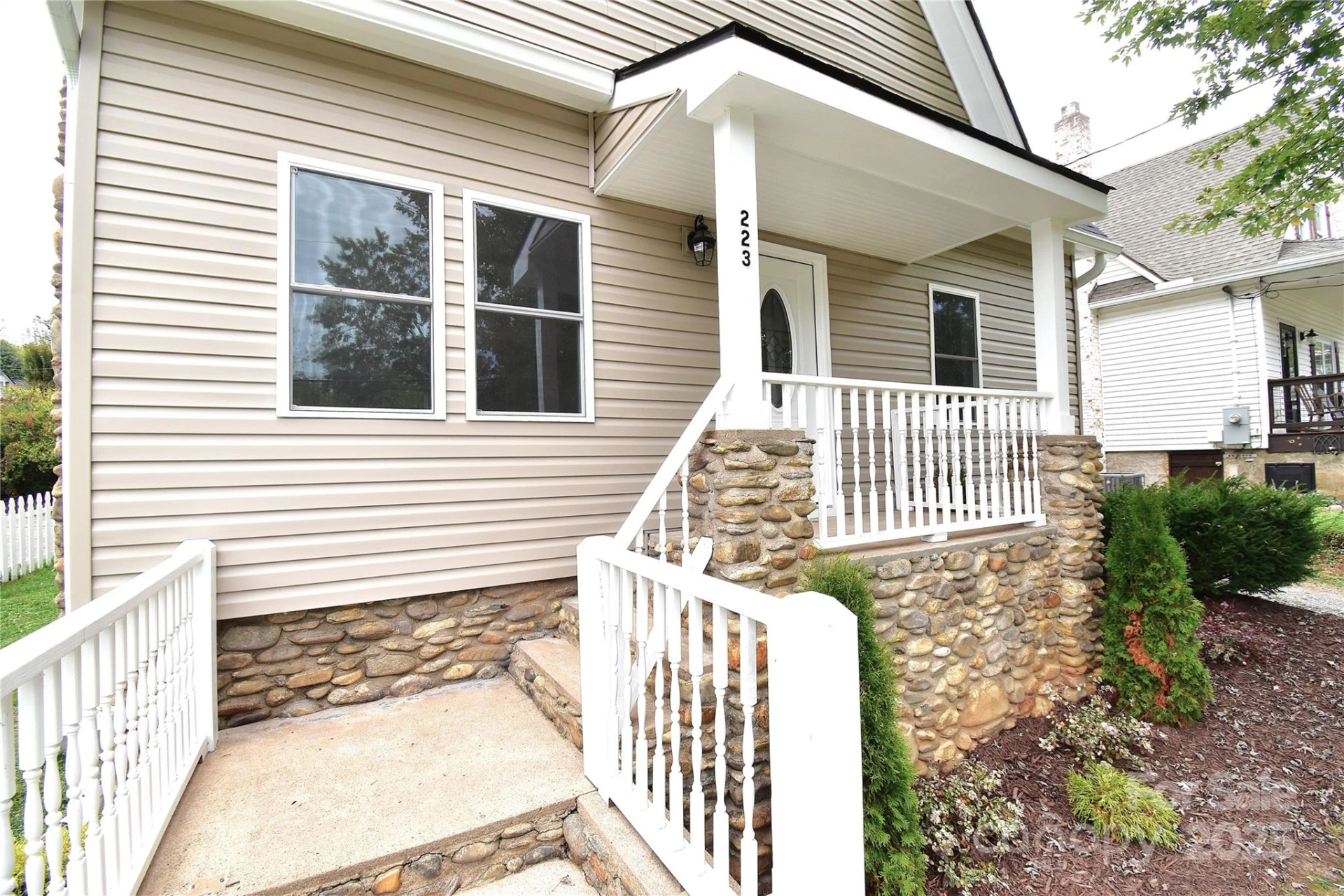 223 Main Street - Photo 28