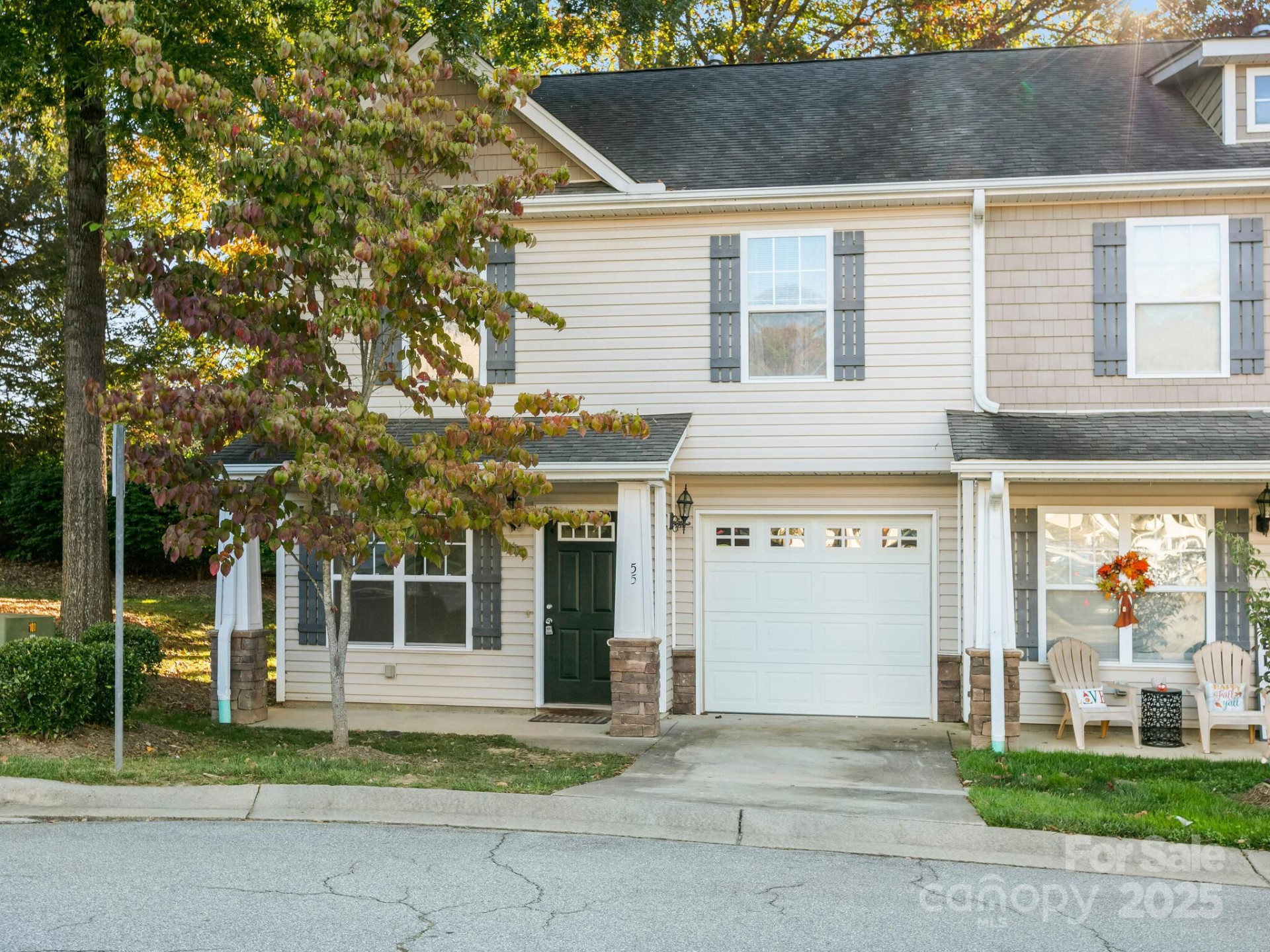 55 Thea Lane - Photo 2