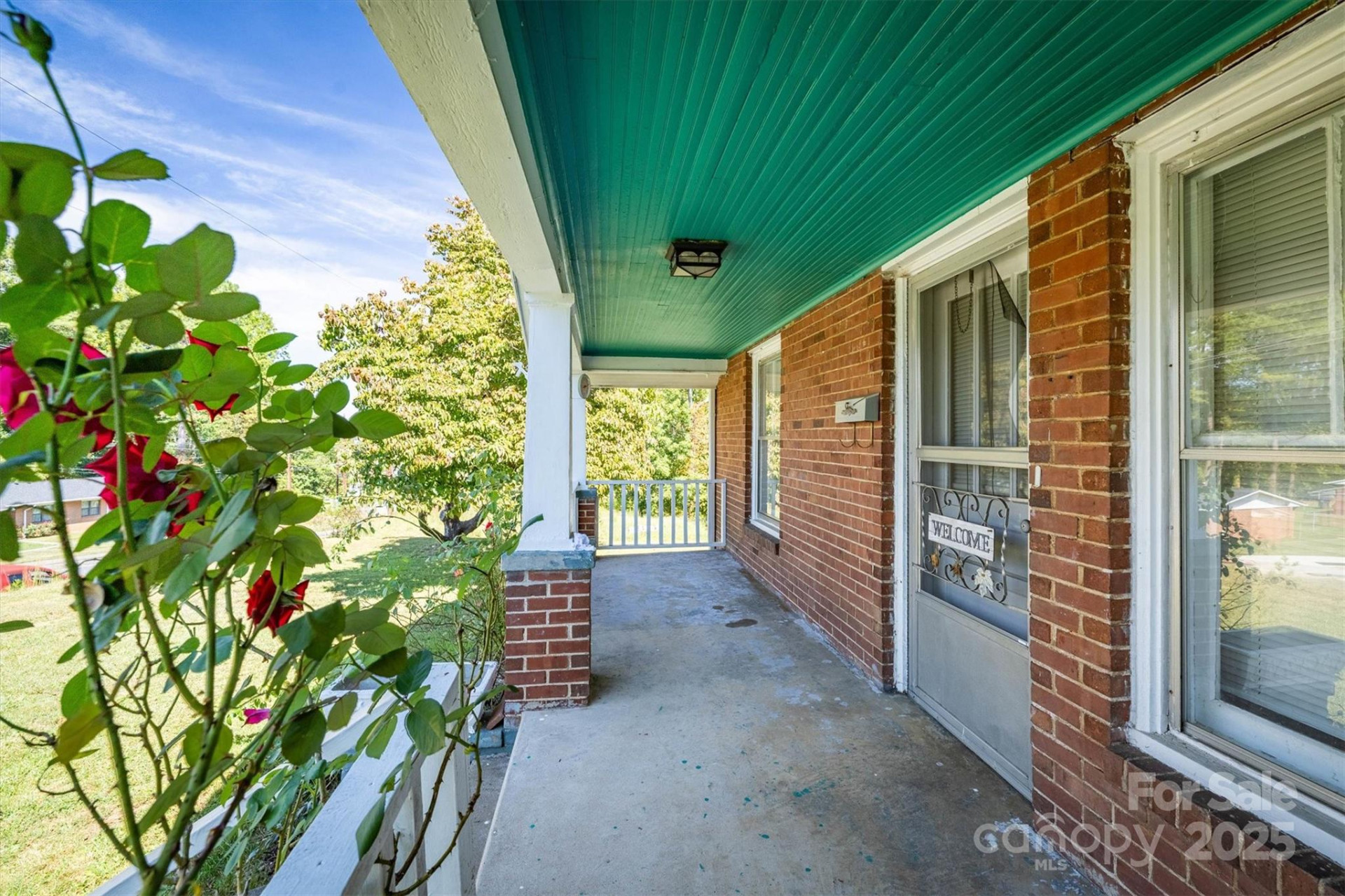 521 Praley Street - Photo 3