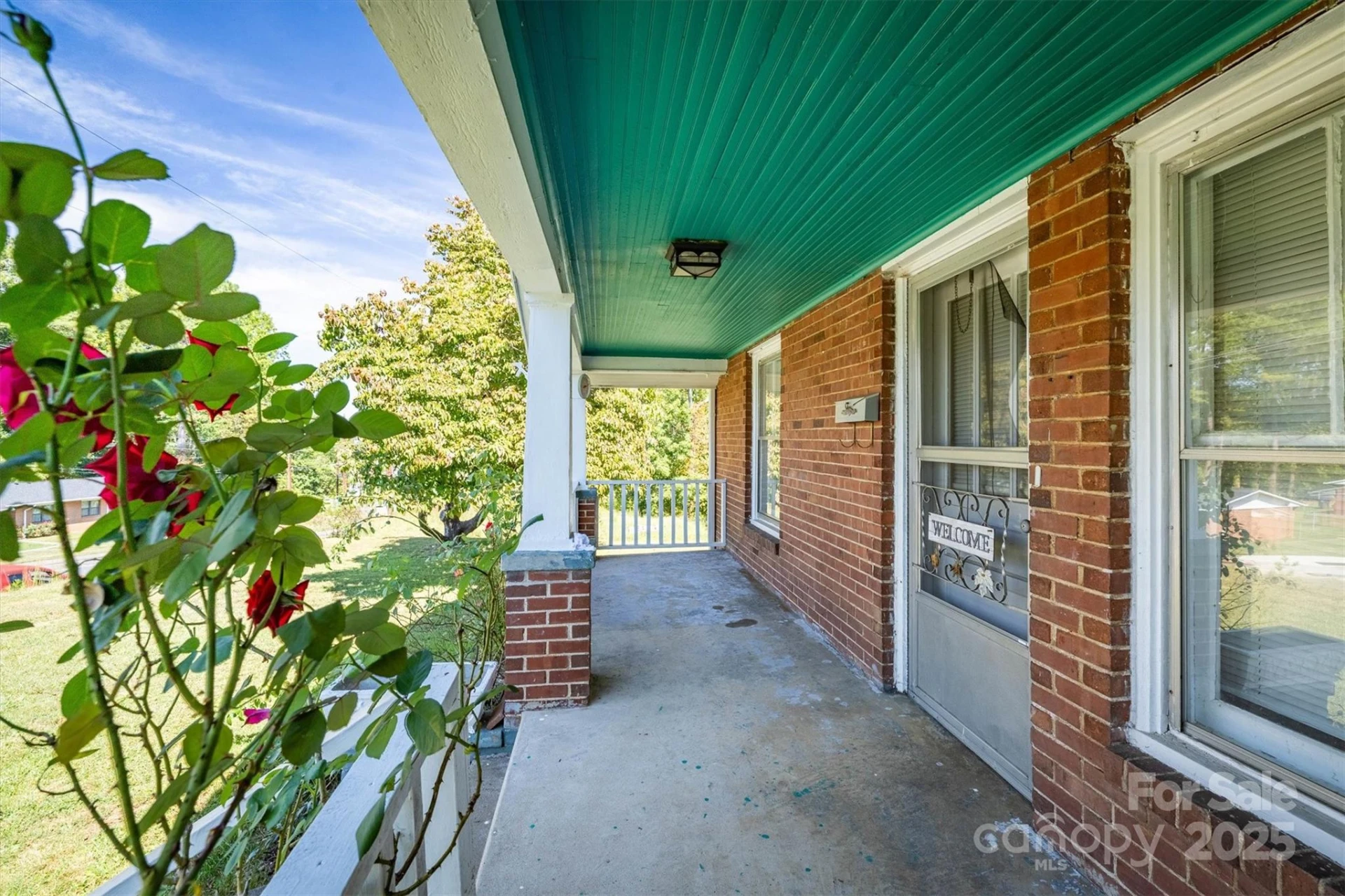 521 Praley Street - Photo 3