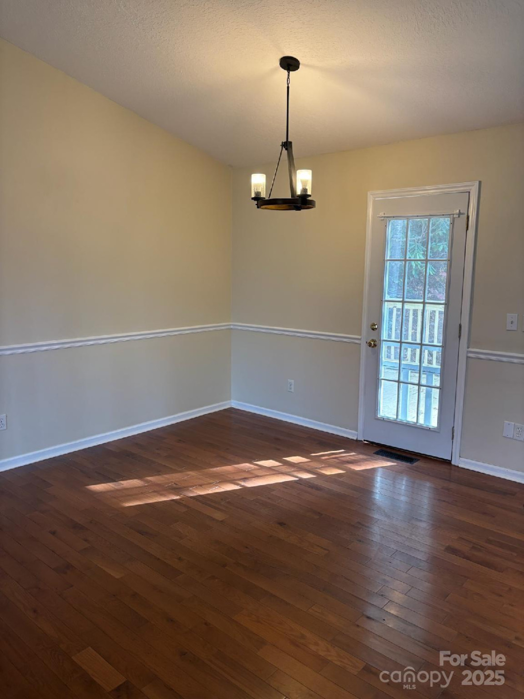 493 Spring Hill Road - Photo 9