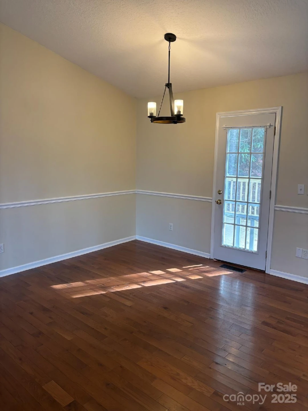 493 Spring Hill Road - Photo 9