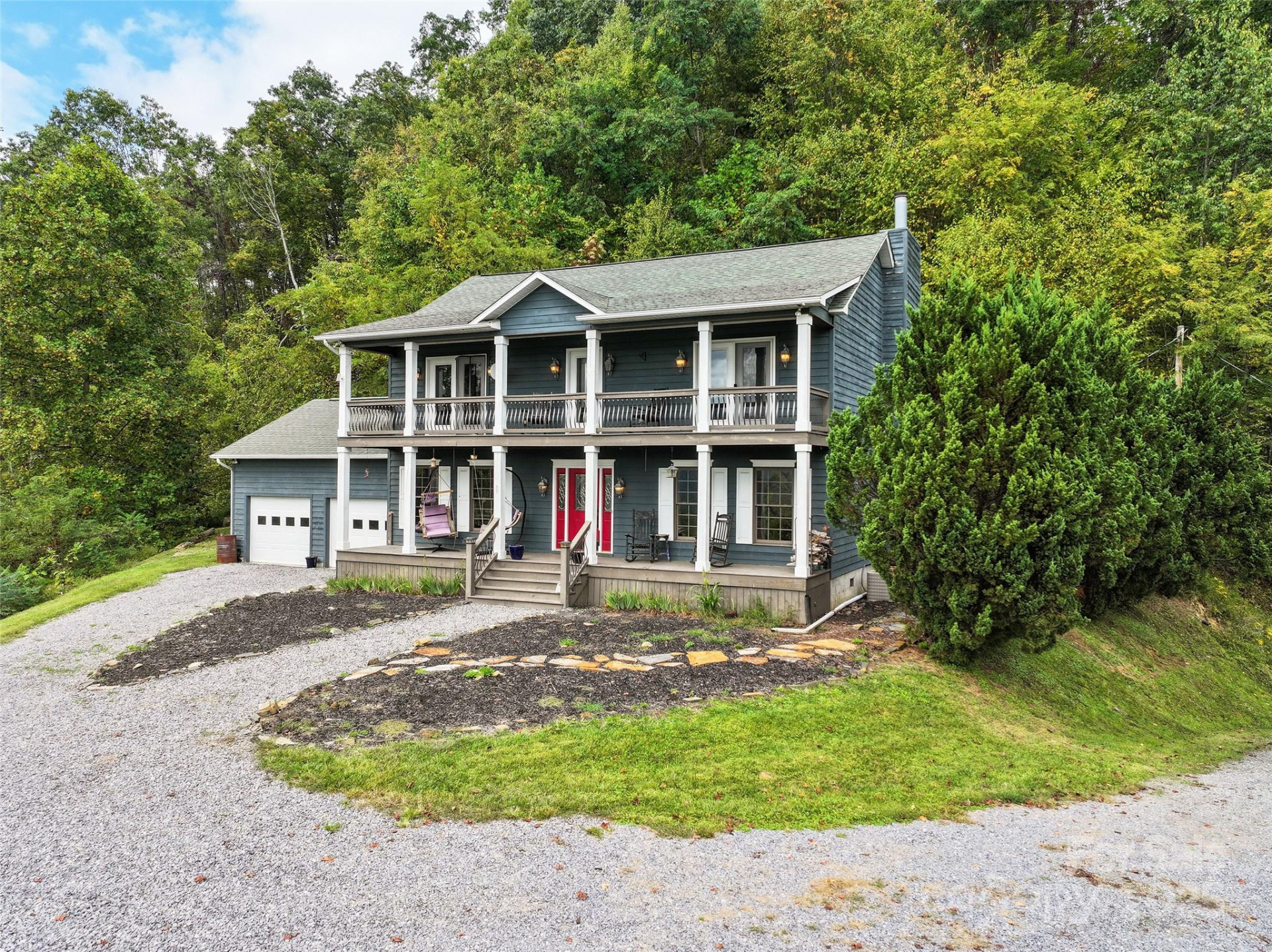 1231 Grandeur Heights