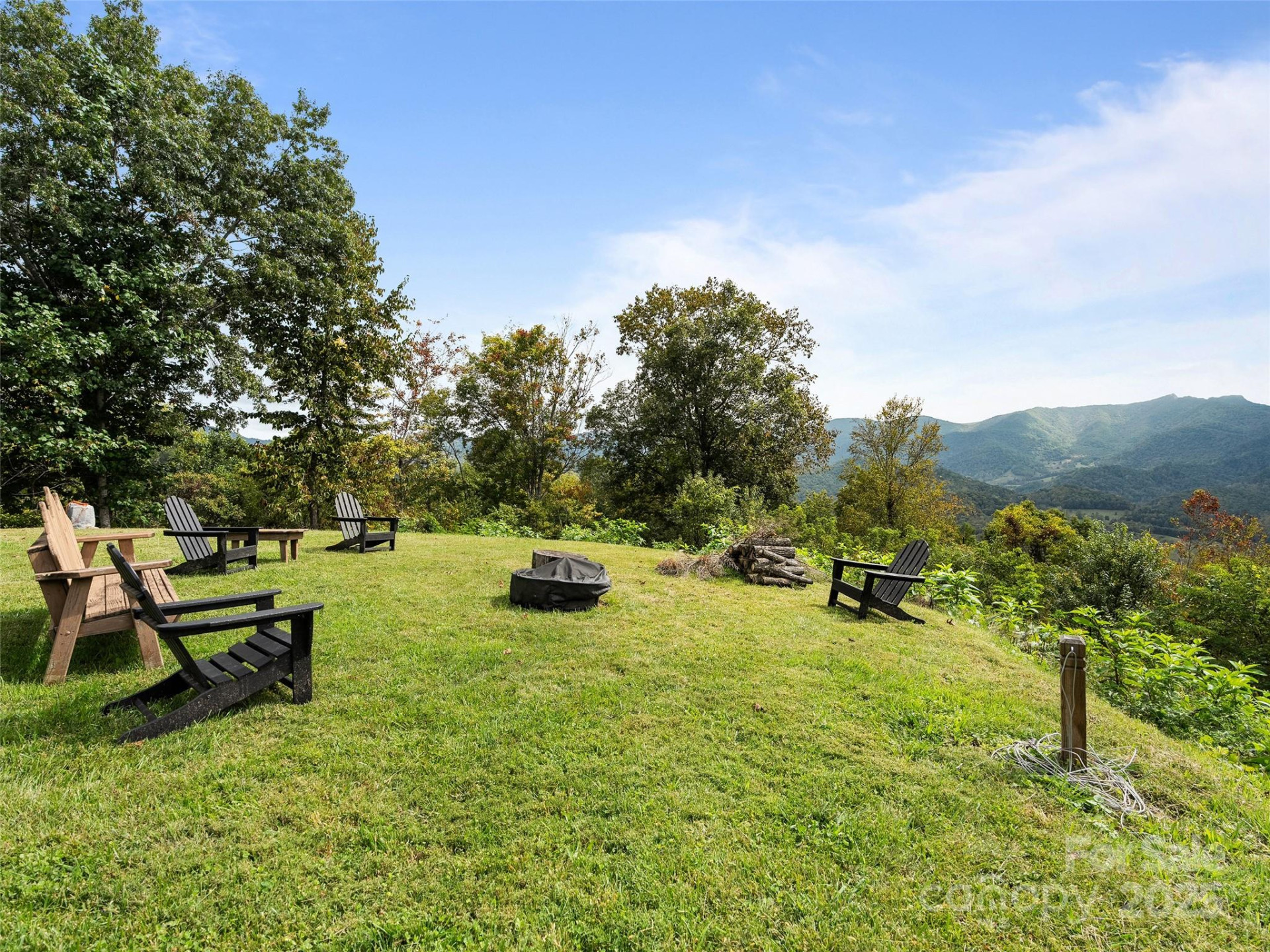 1231 Grandeur Heights - Photo 32