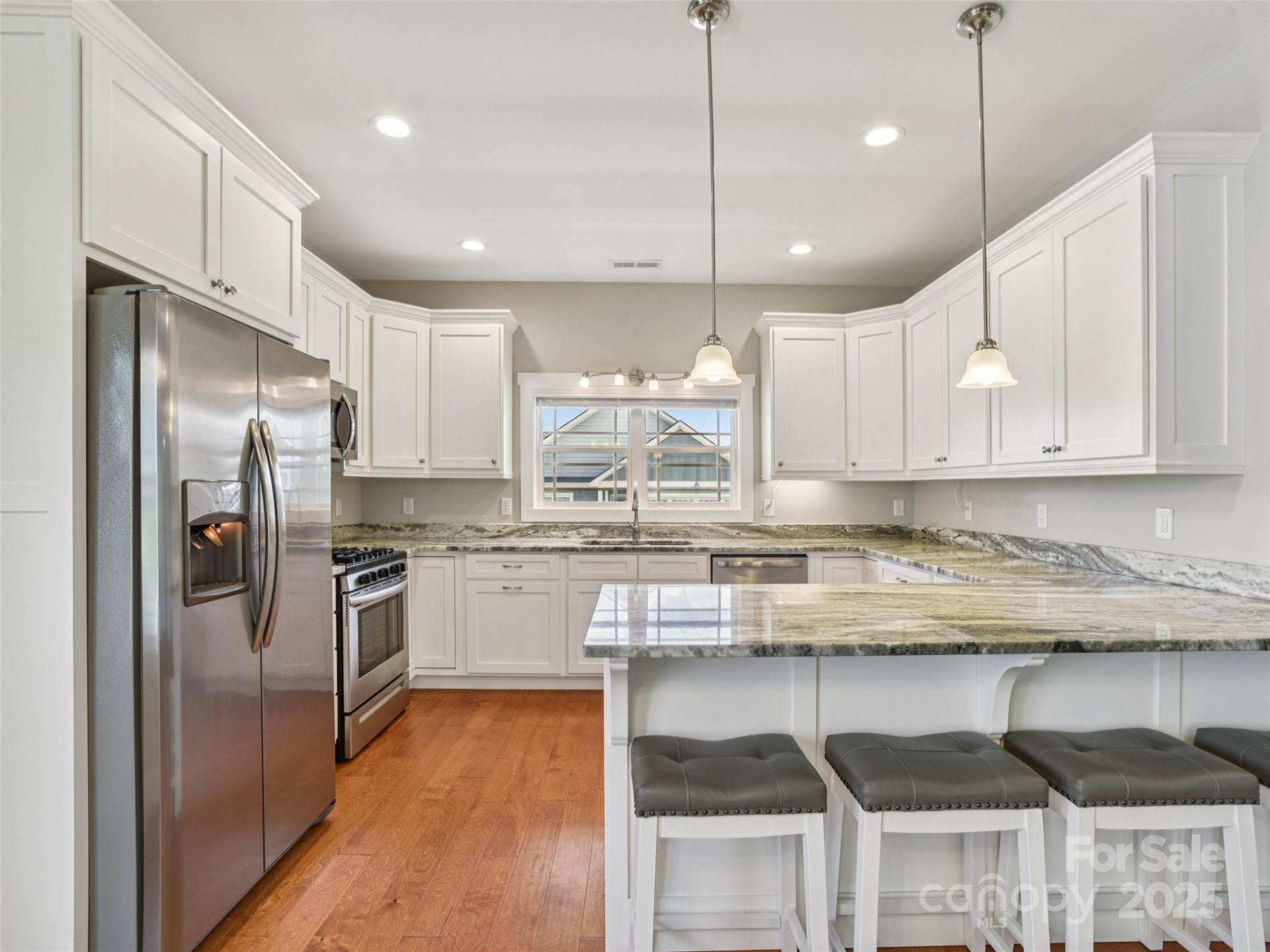 64 Leyland Circle - Photo 11