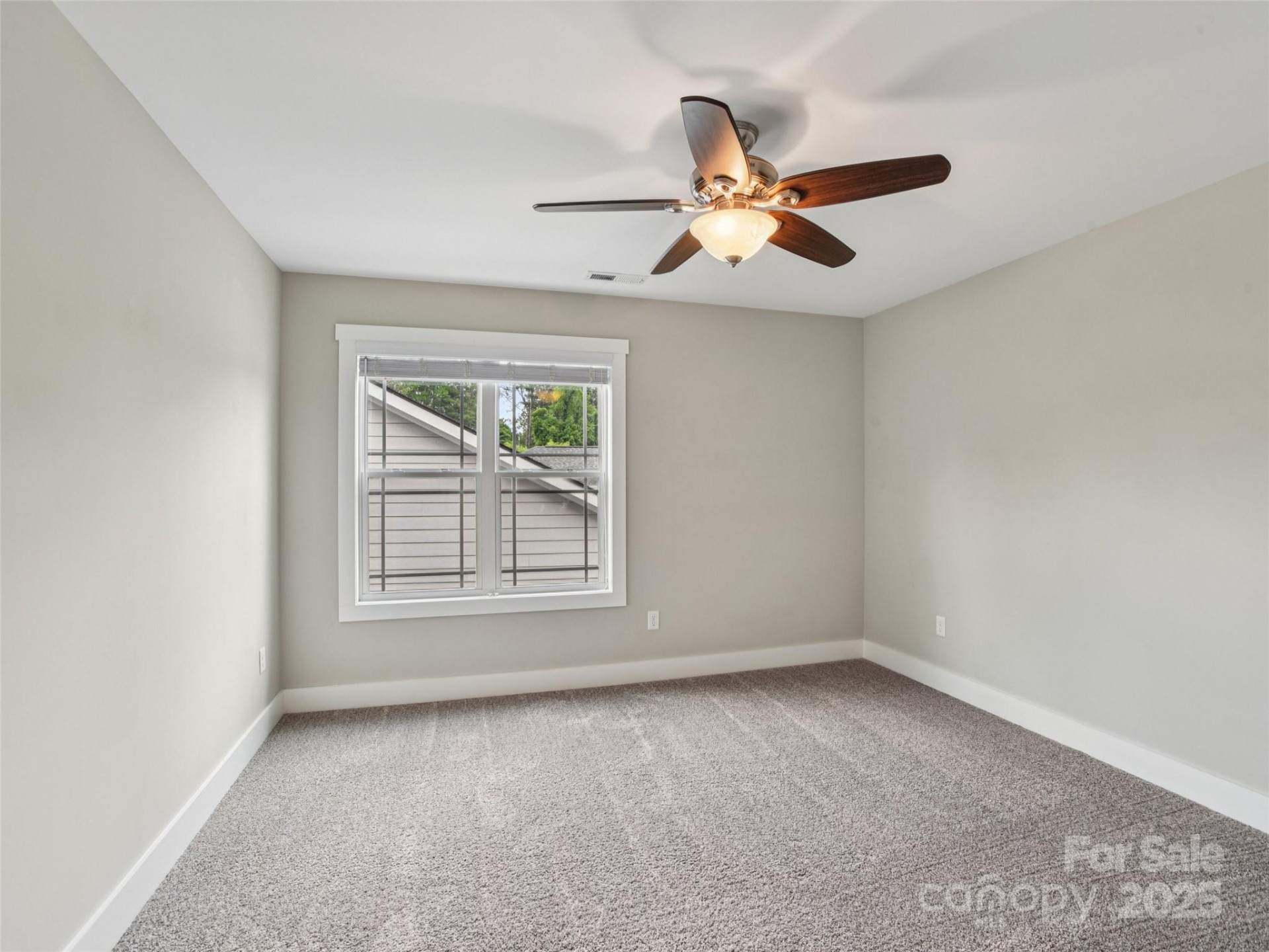 64 Leyland Circle - Photo 14