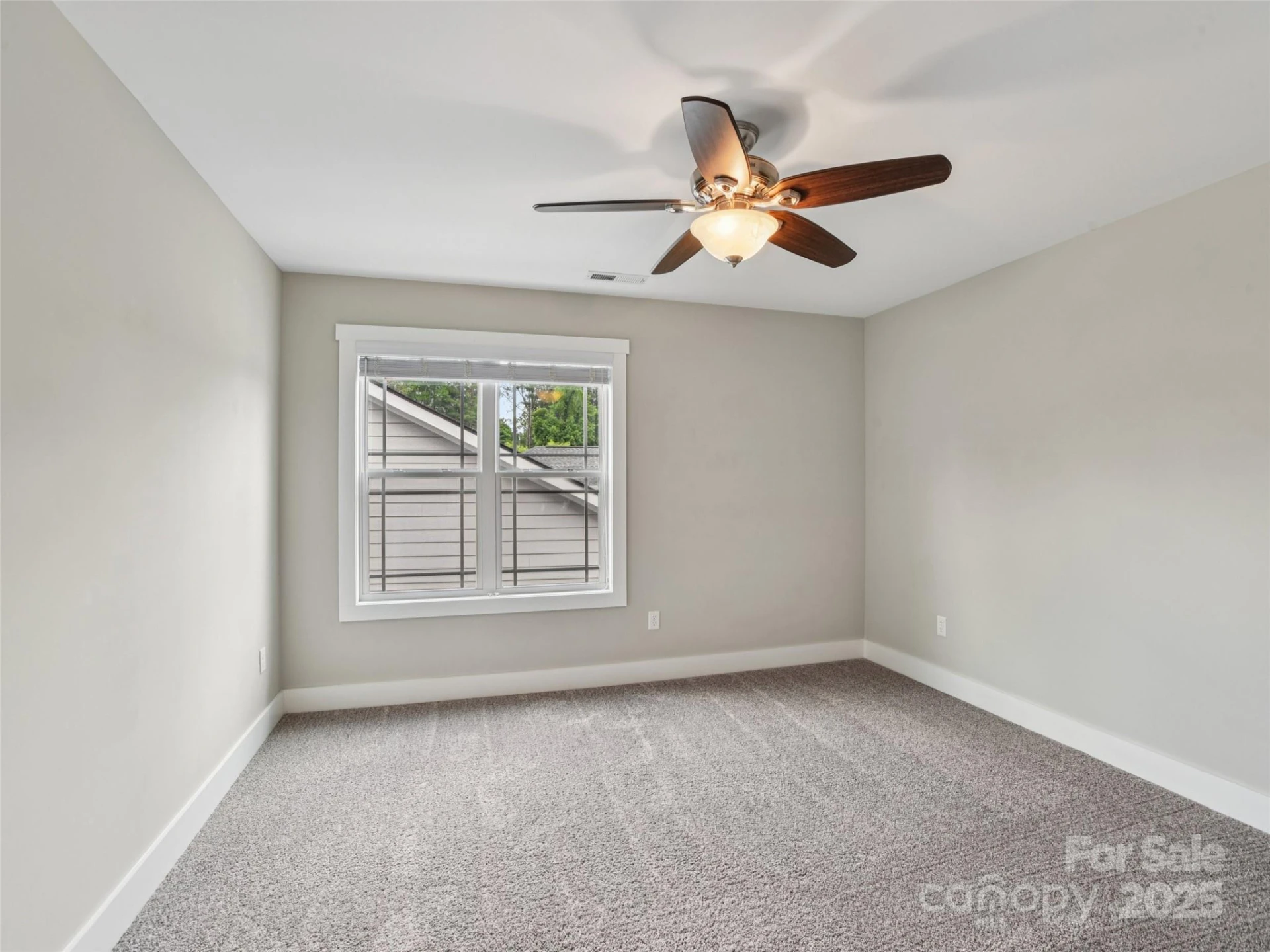 64 Leyland Circle - Photo 14