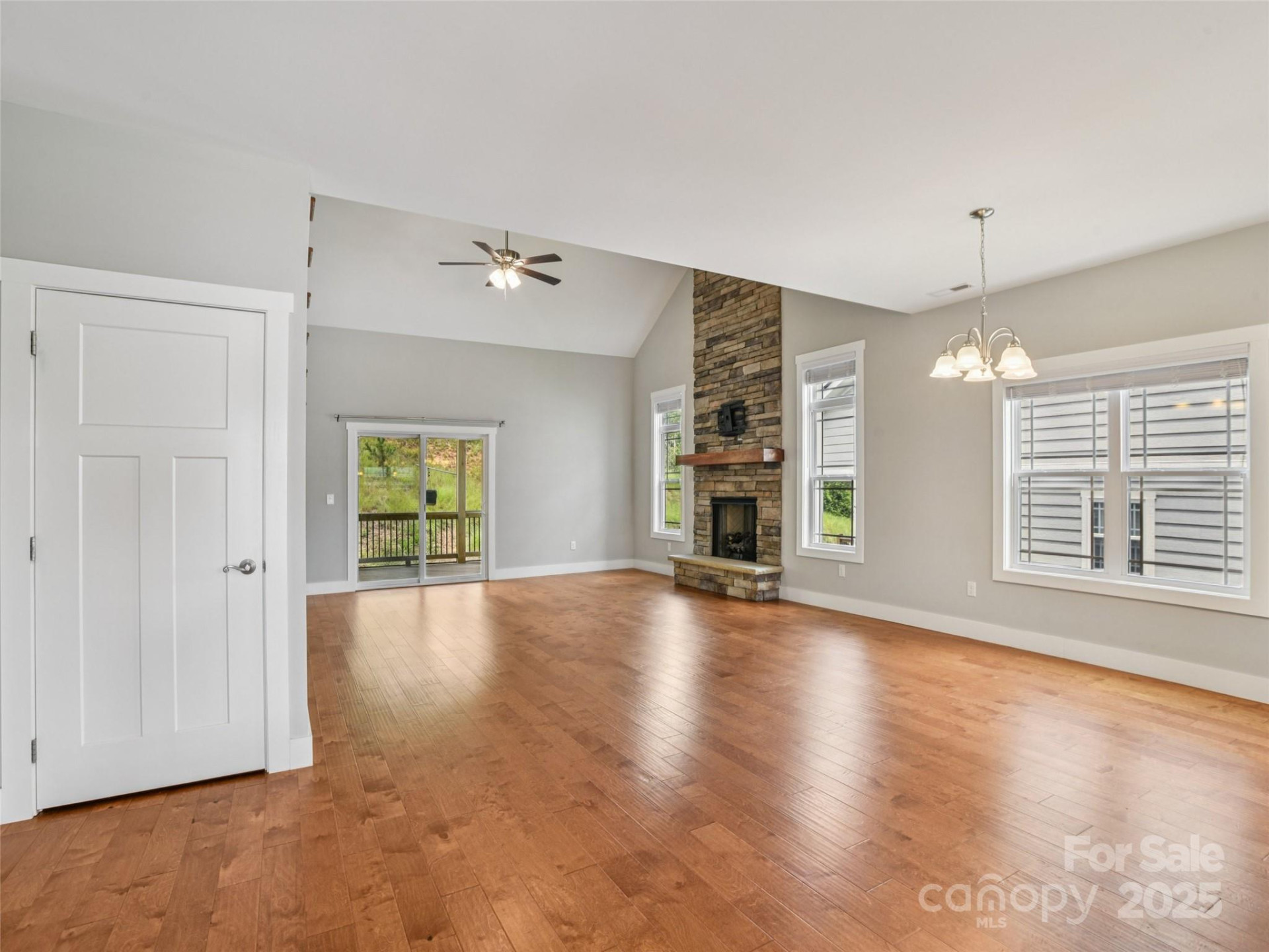 64 Leyland Circle - Photo 6