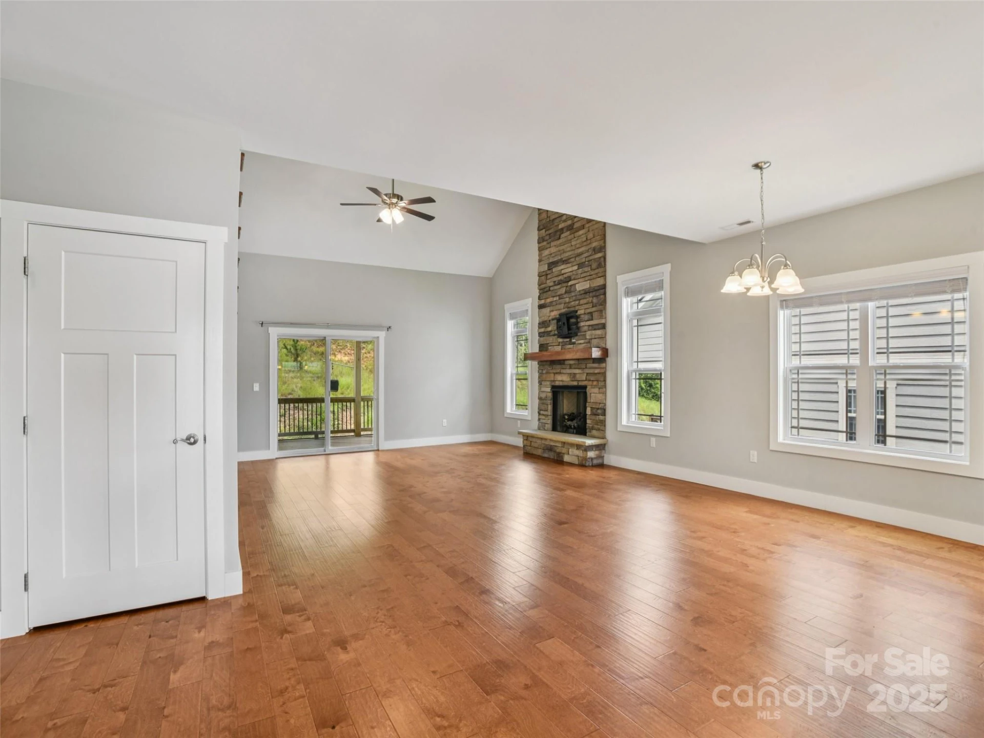 64 Leyland Circle - Photo 6