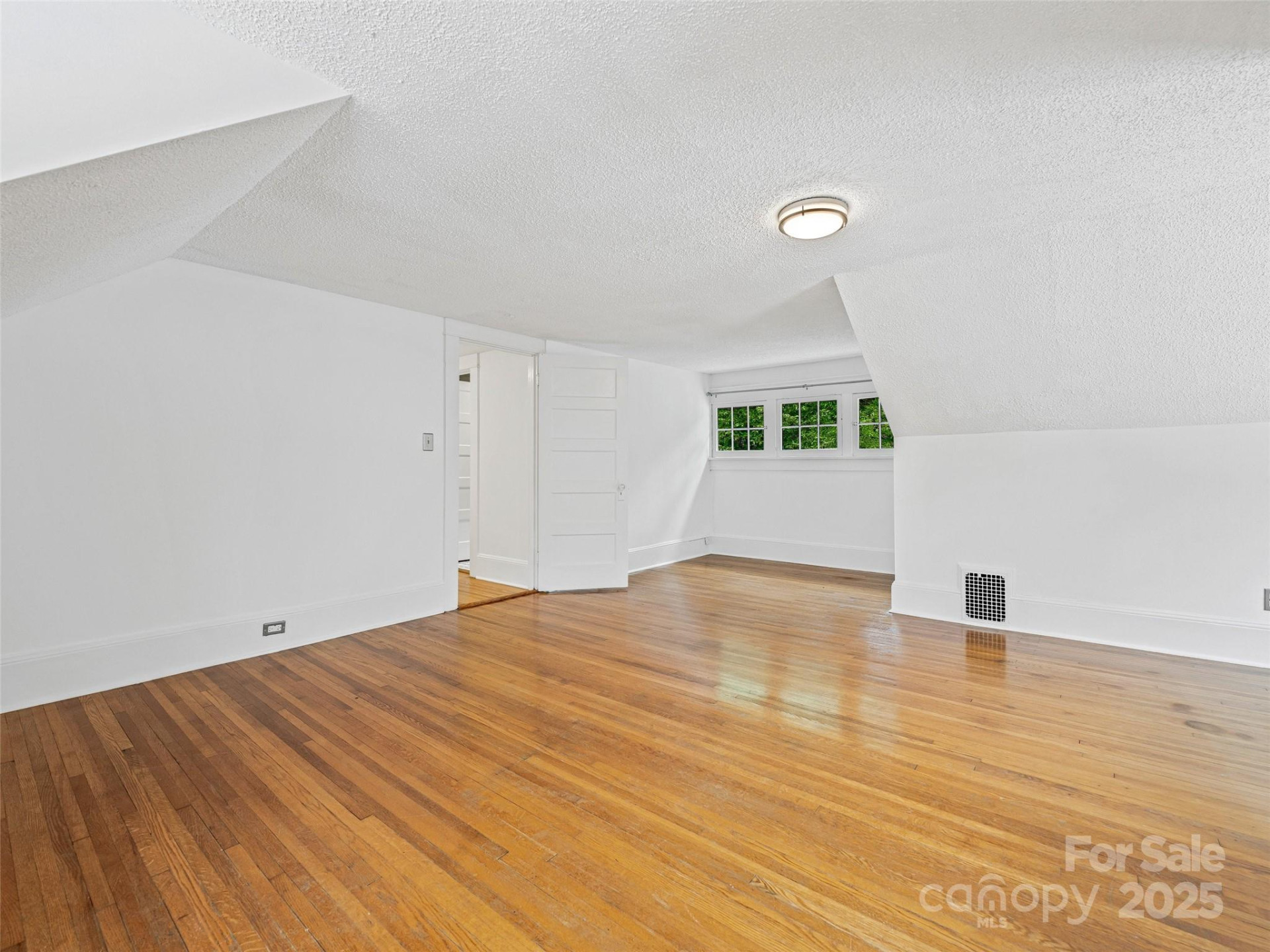 111 Rathfarnham Circle - Photo 33