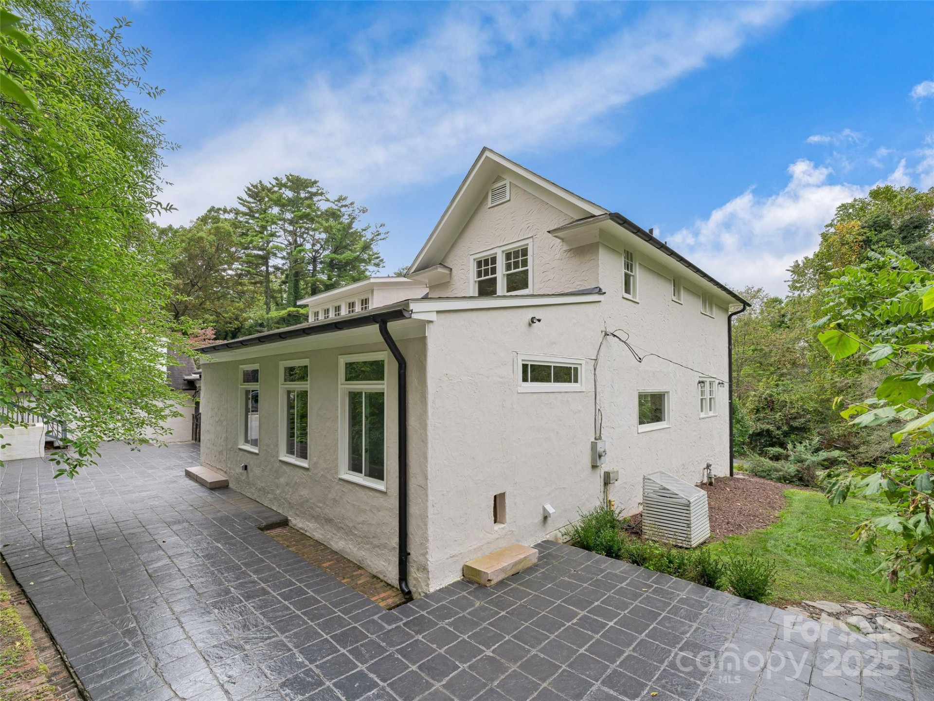 111 Rathfarnham Circle - Photo 39