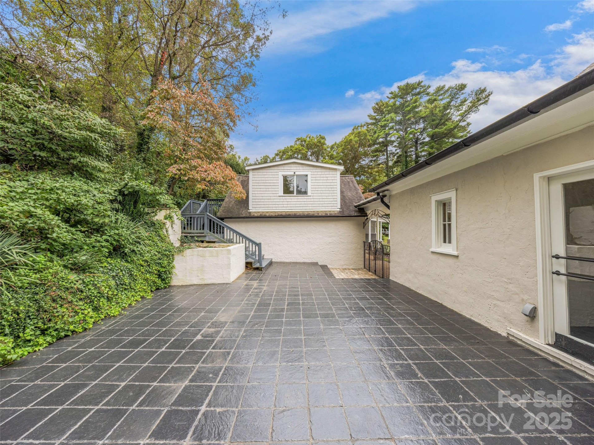 111 Rathfarnham Circle - Photo 40
