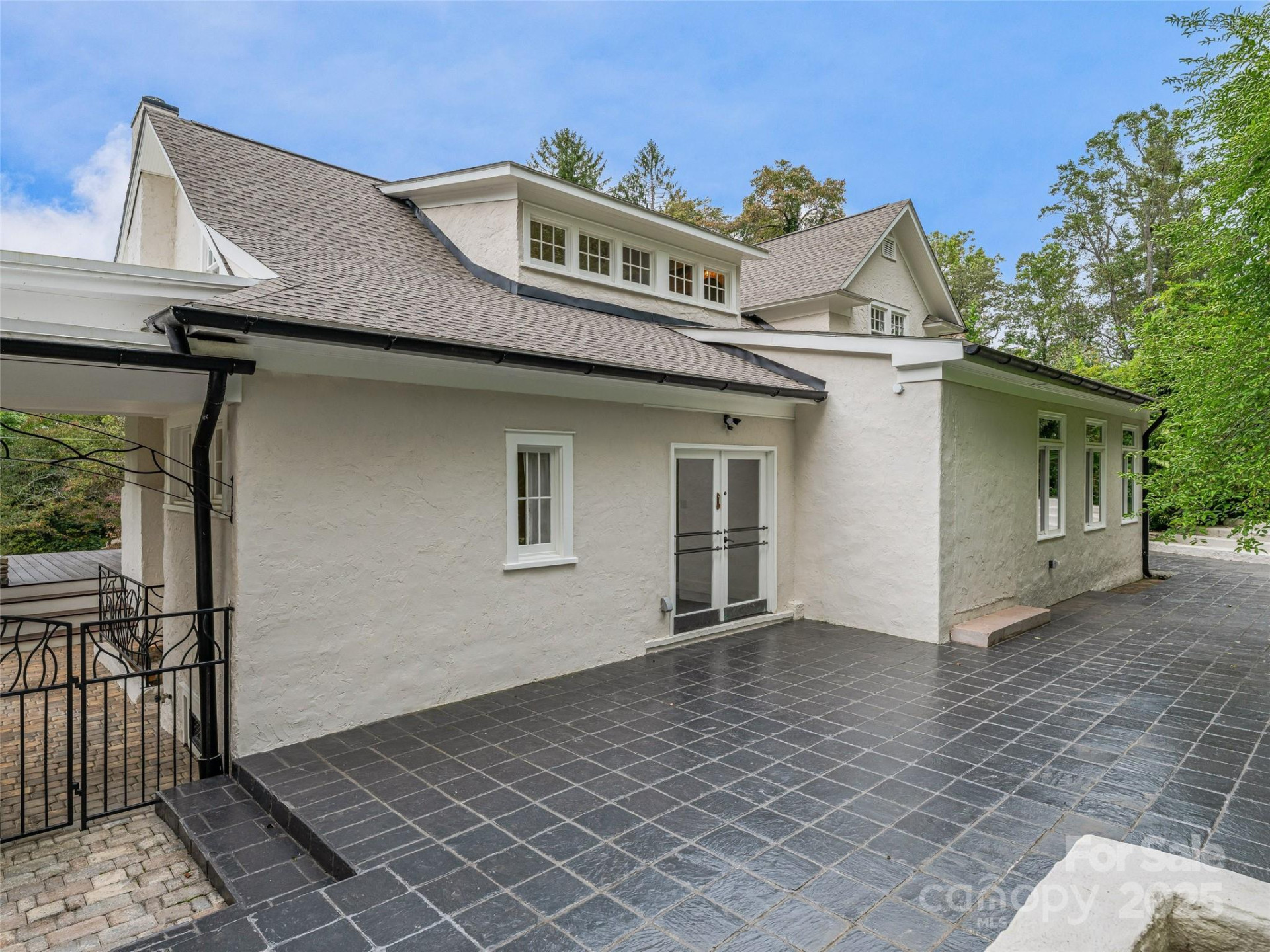 111 Rathfarnham Circle - Photo 43