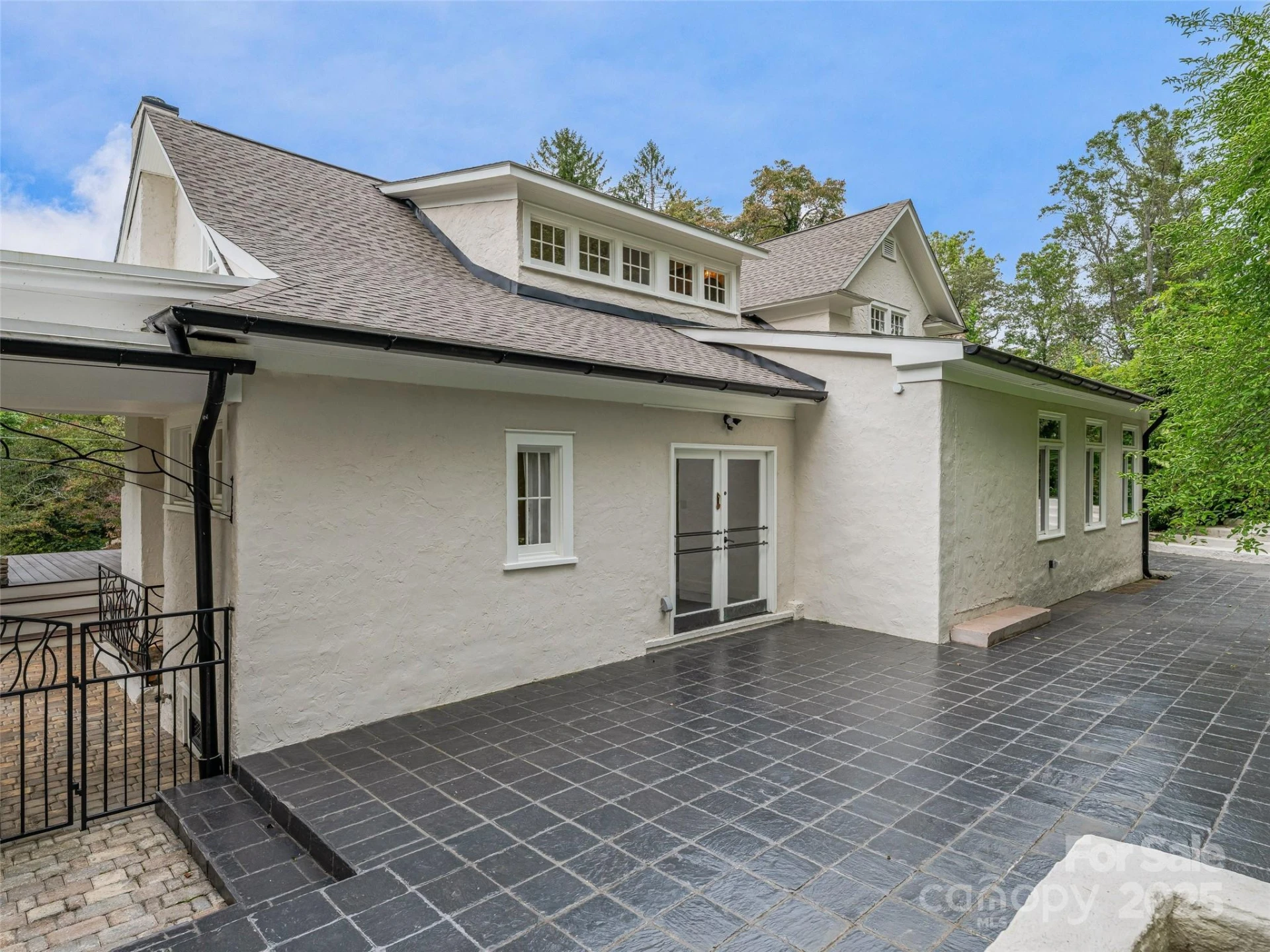 111 Rathfarnham Circle - Photo 43