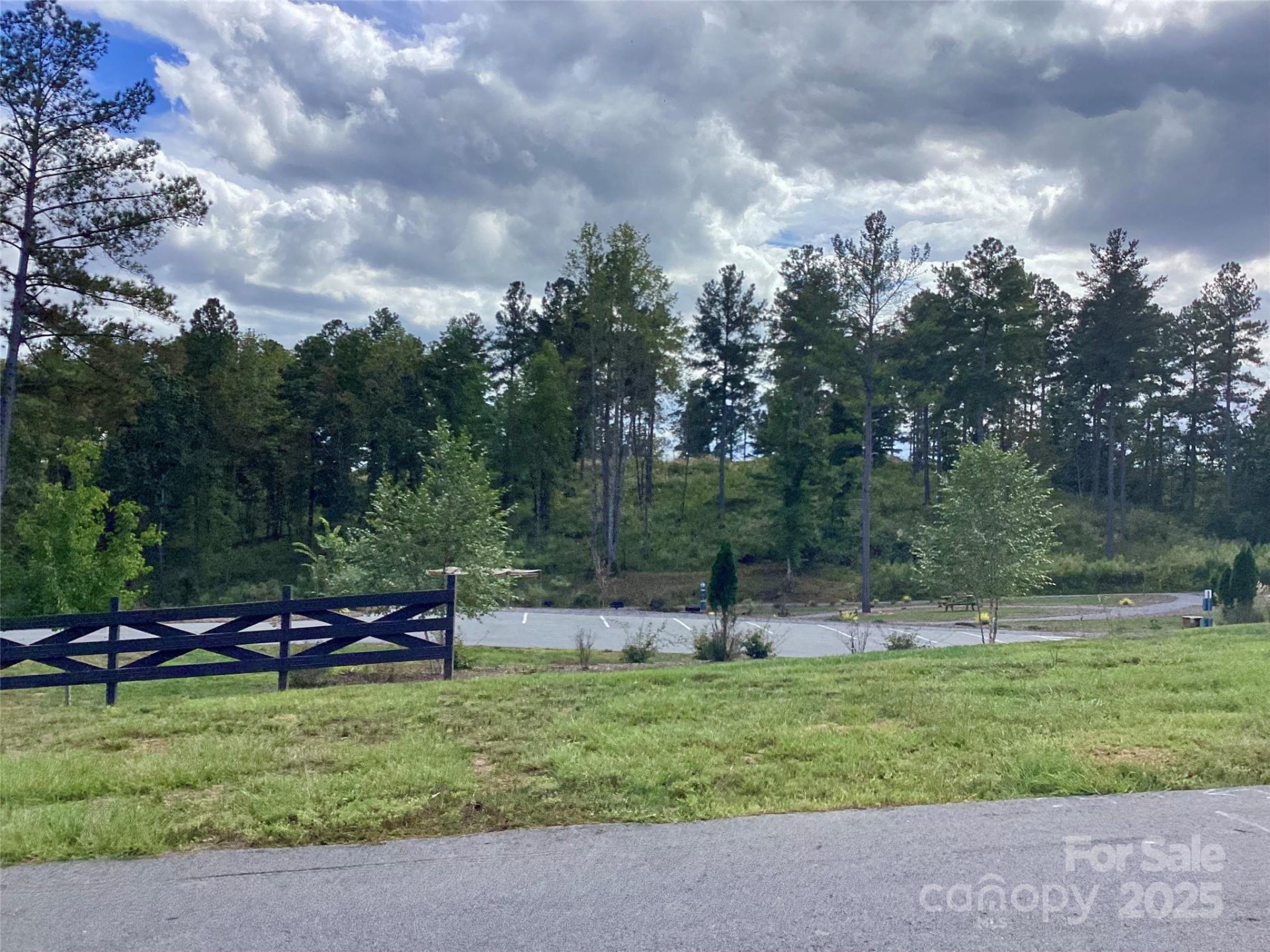 1818 Jumping Run #22 - Photo 2