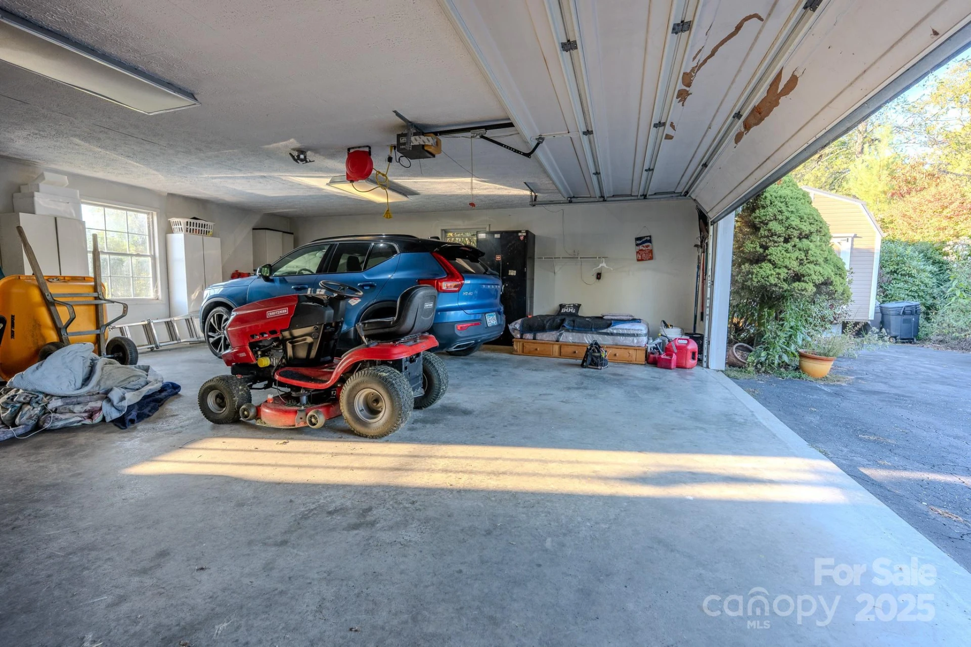 565 Overlook Drive - Photo 22