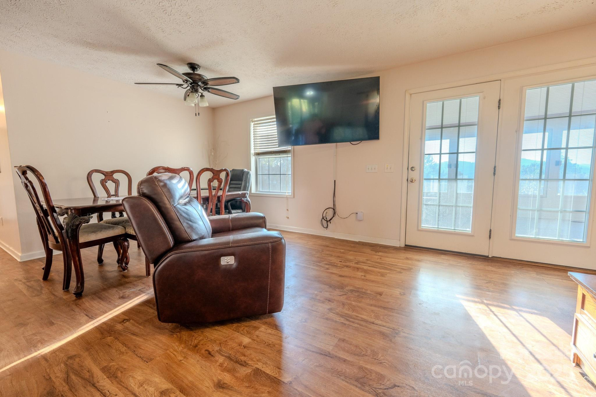 565 Overlook Drive - Photo 33