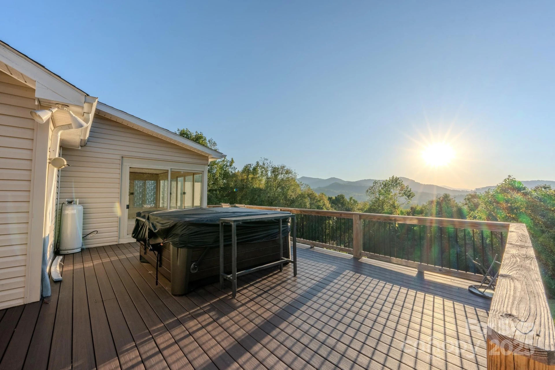 565 Overlook Drive - Photo 5