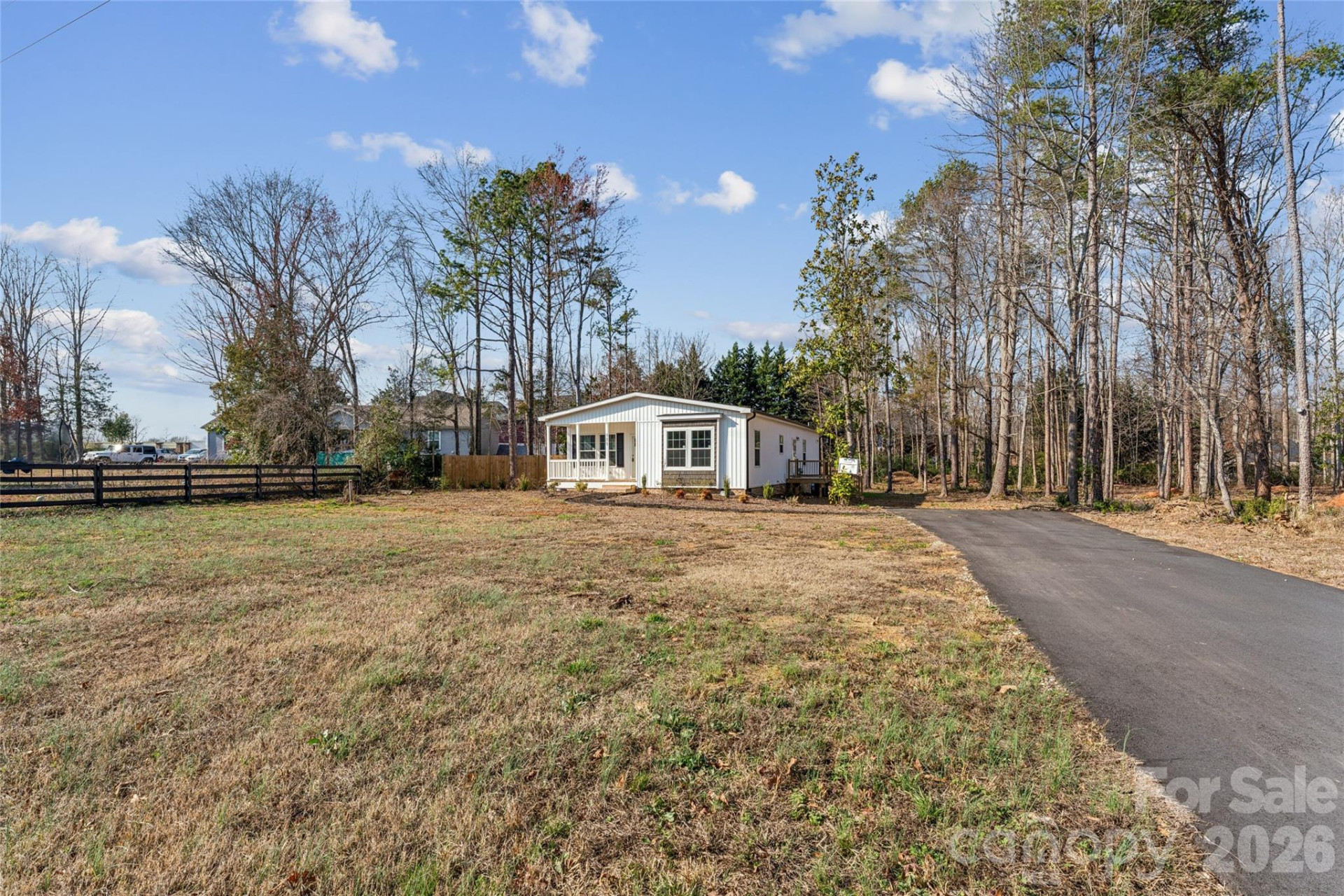 131 Boxwood Lane - Photo 3