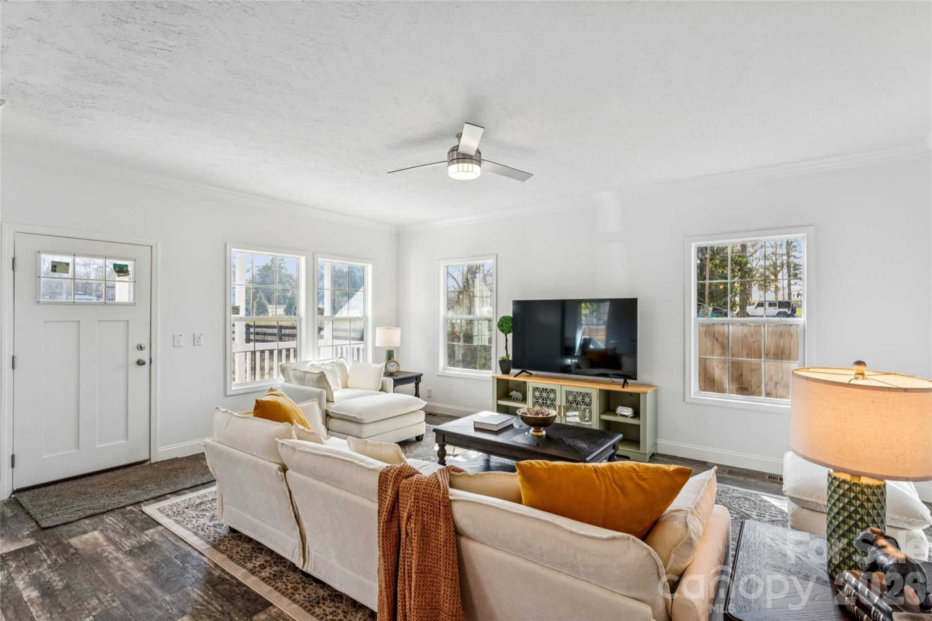 131 Boxwood Lane - Photo 6