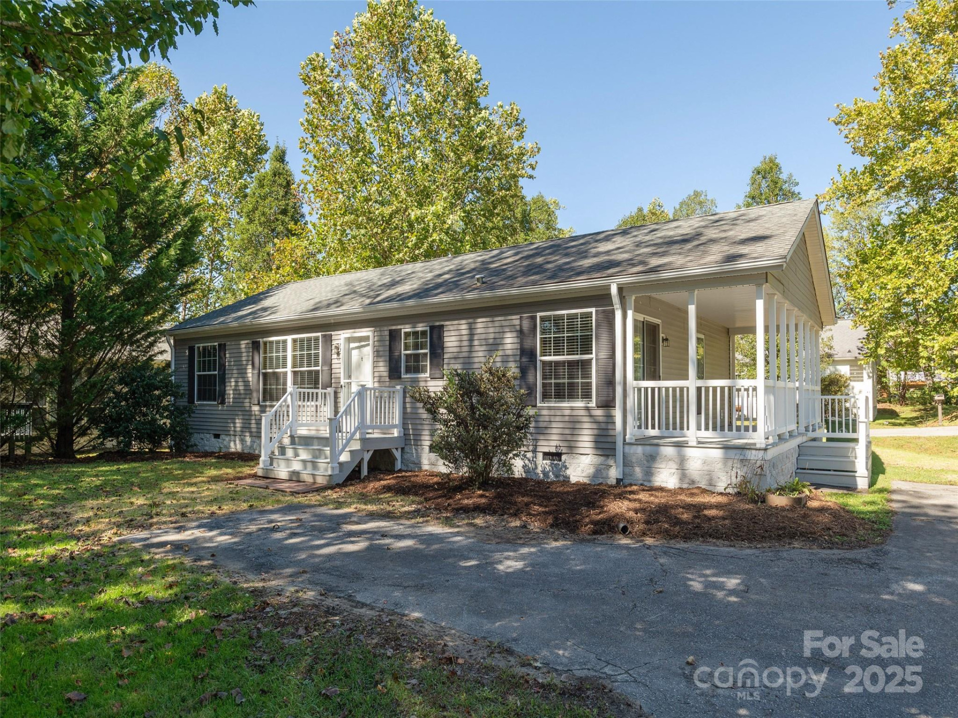 97 Hoopers Creek Road