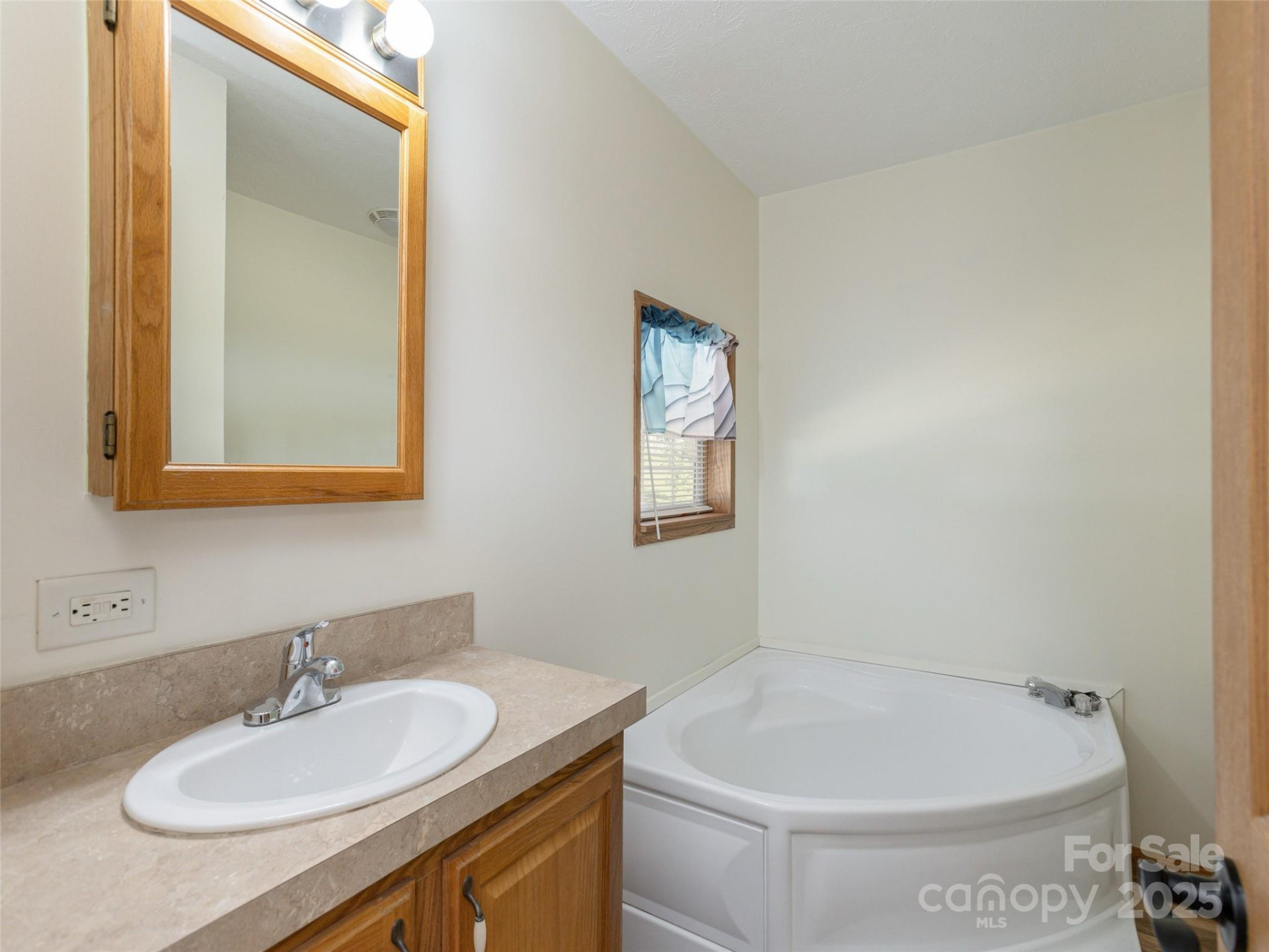 97 Hoopers Creek Road - Photo 13