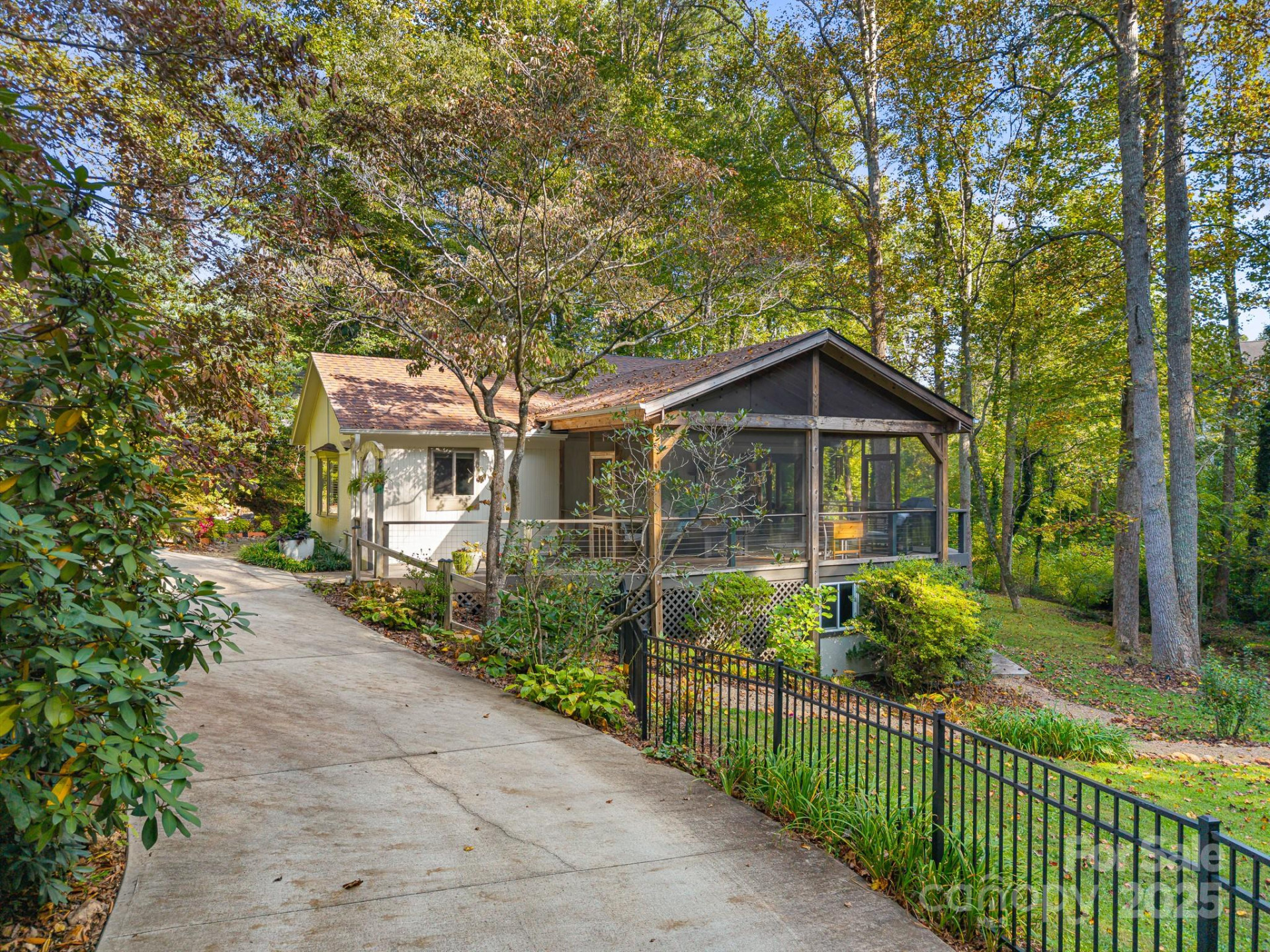 23 Shelby Drive - Photo 2