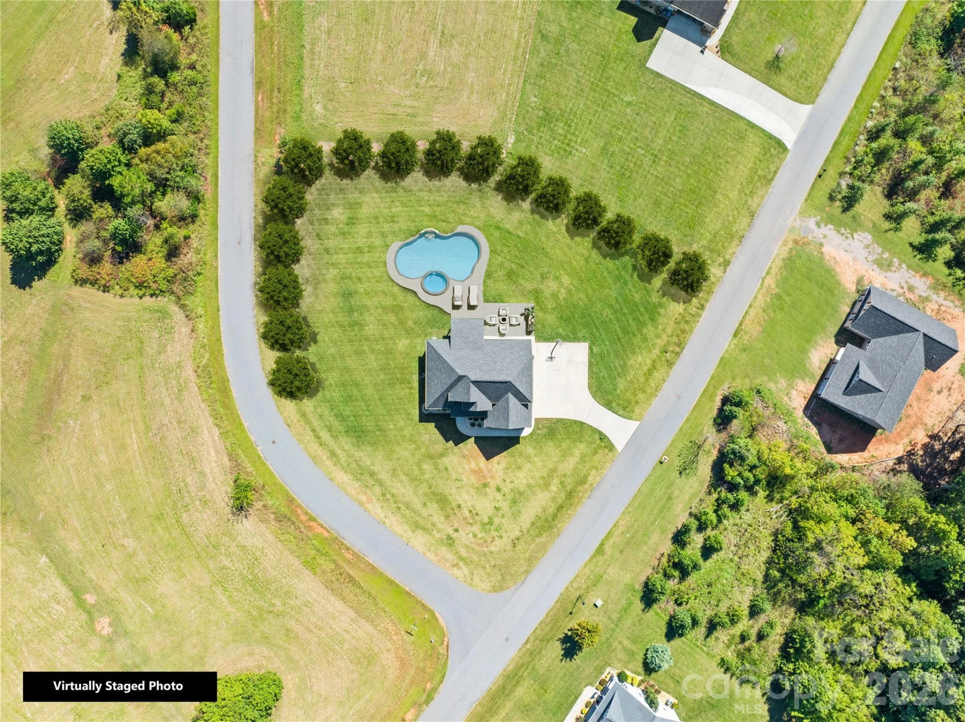 895 Oak Ridge Farms Circle