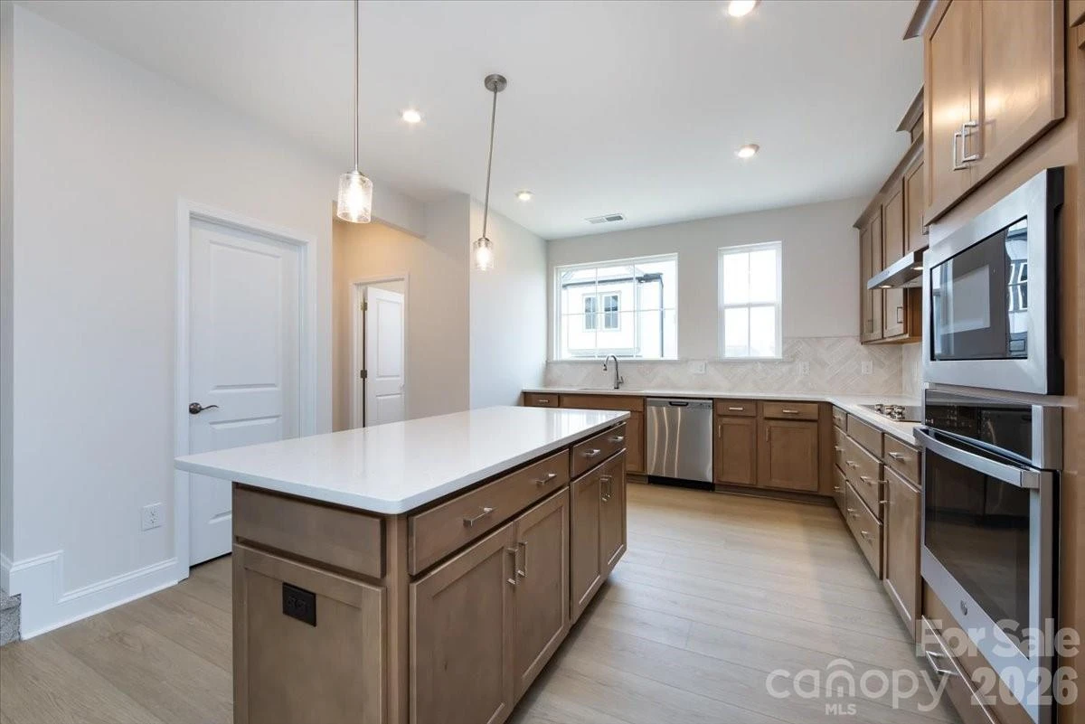 3013 Circles End - Photo 8