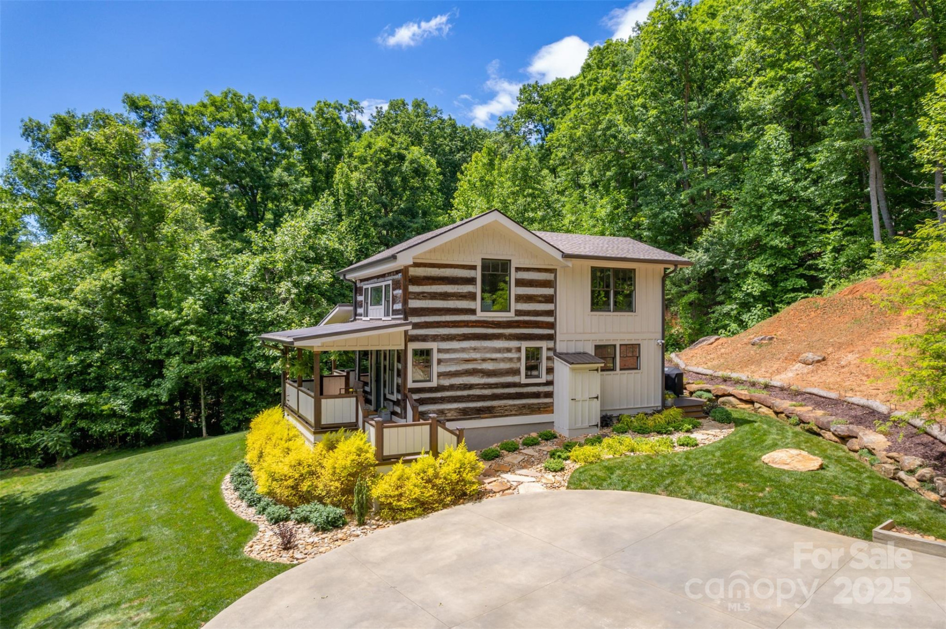 54 Holland Drive - Photo 2