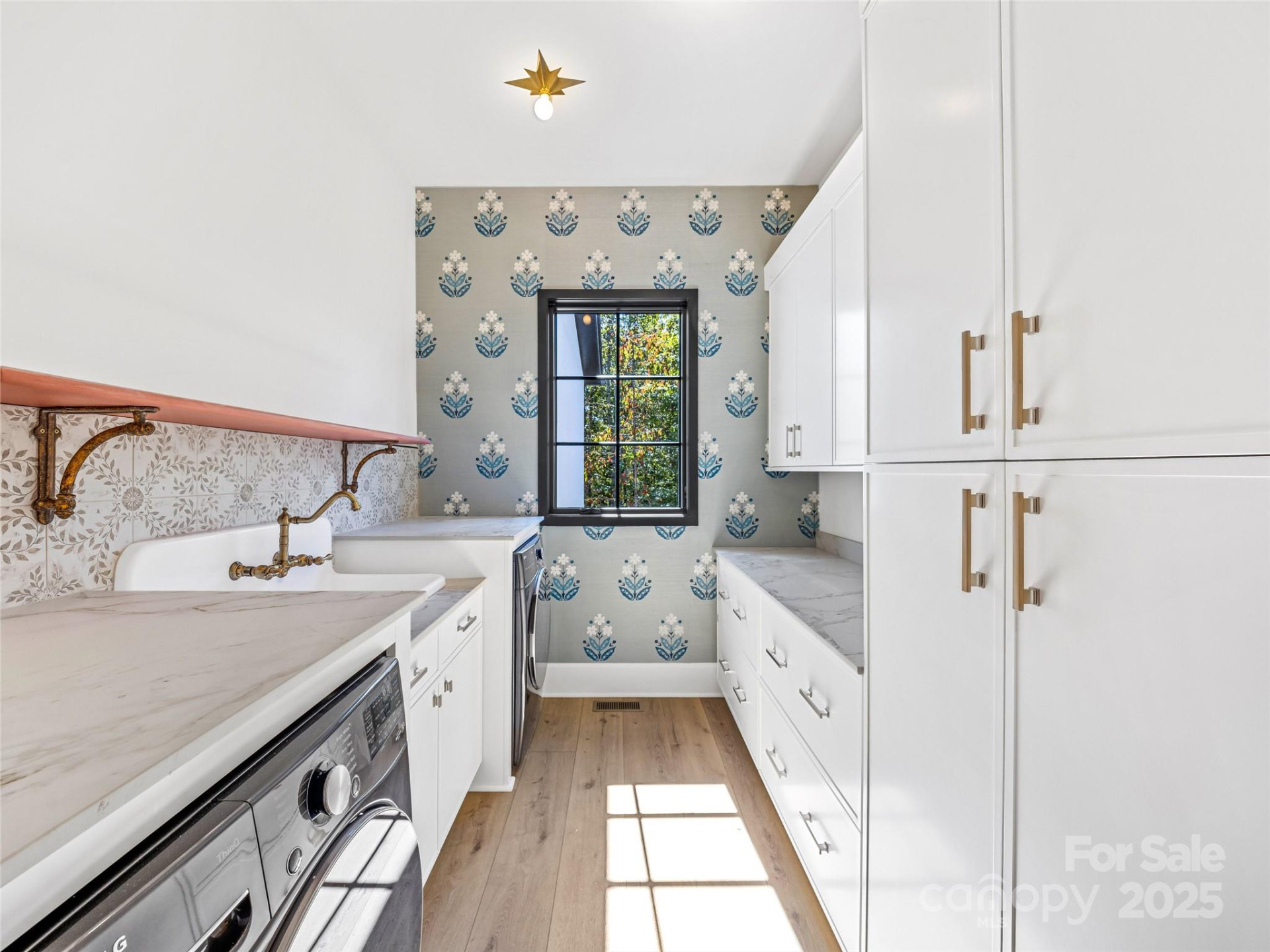 21 Evian Court - Photo 17